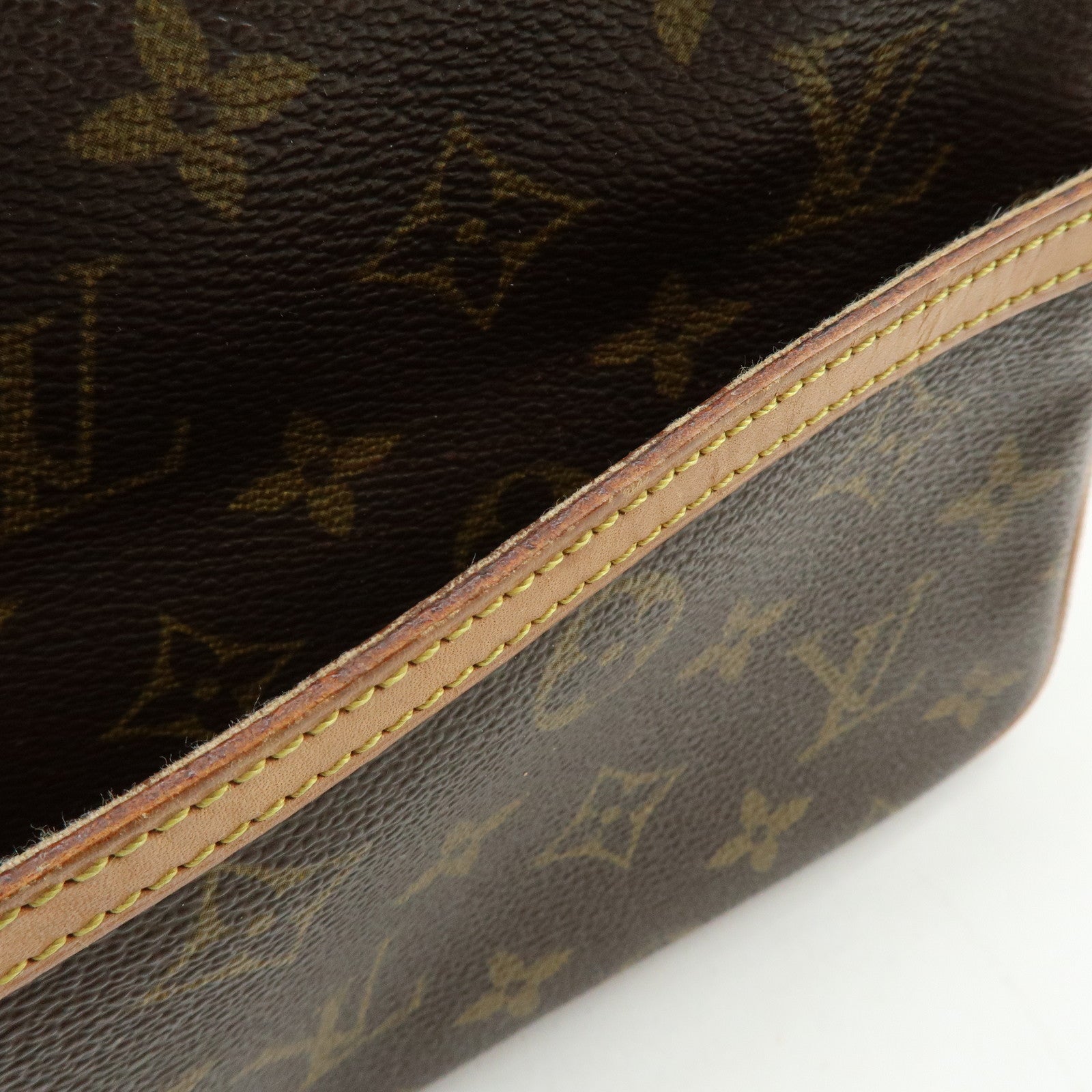 Louis Vuitton Monogram Compiegne 28 Pouch Clutch Bag Brown M51845