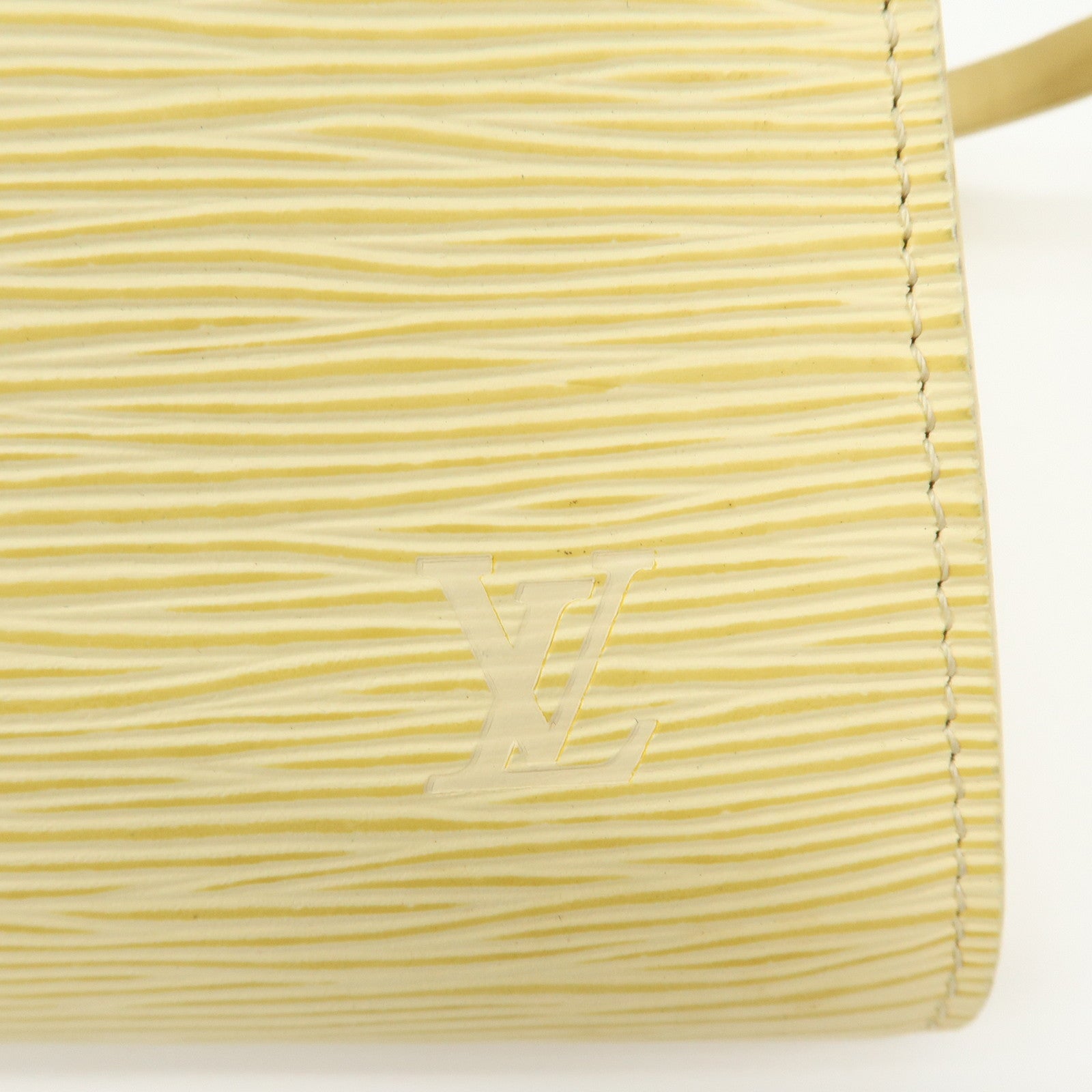 Louis Vuitton Epi Leather Pochette Accessoires Pouch Vanilla M5294A