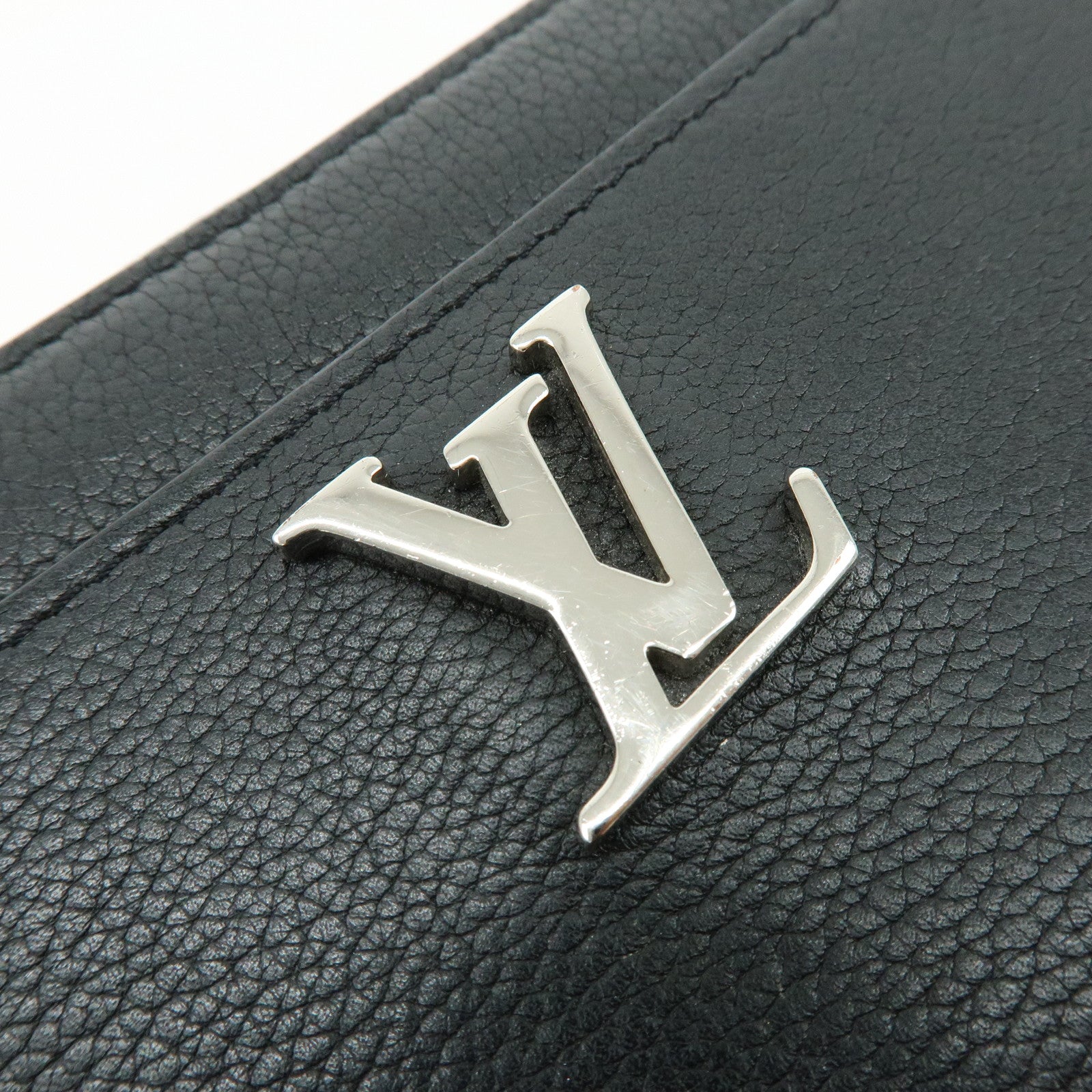 Louis Vuitton Leather Lockme Round Zippy Long Wallet Noir M62622