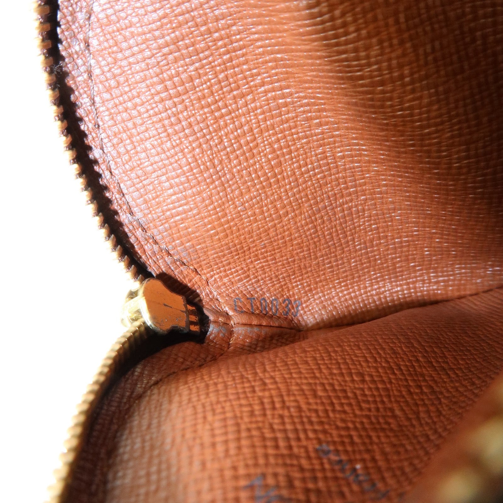 Louis Vuitton Monogram Porte Monnaie Rond Coin Case Brown M61926