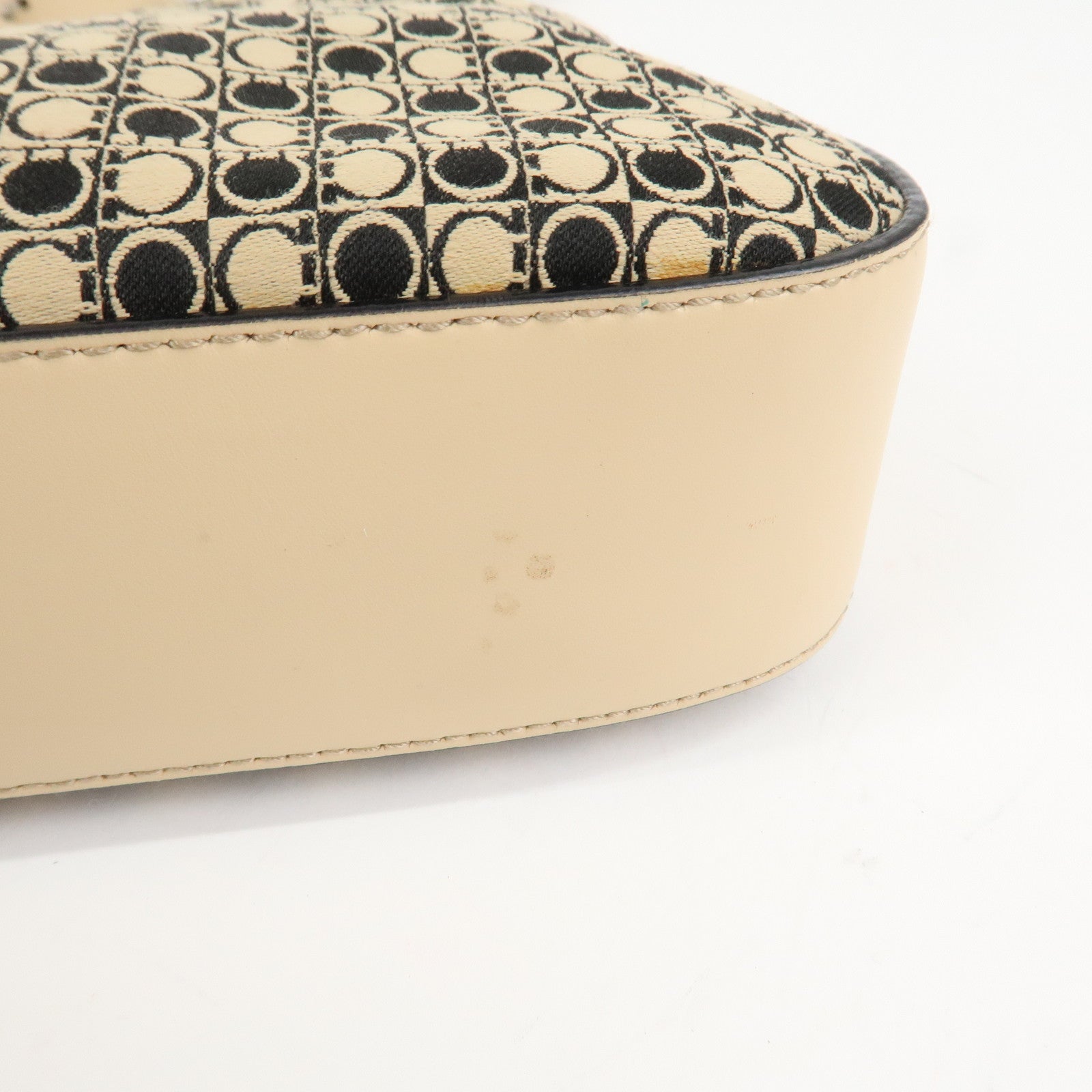 Ferragamo Gancini Canvas Leather Shoulder Bag Hand Bag Beige Black