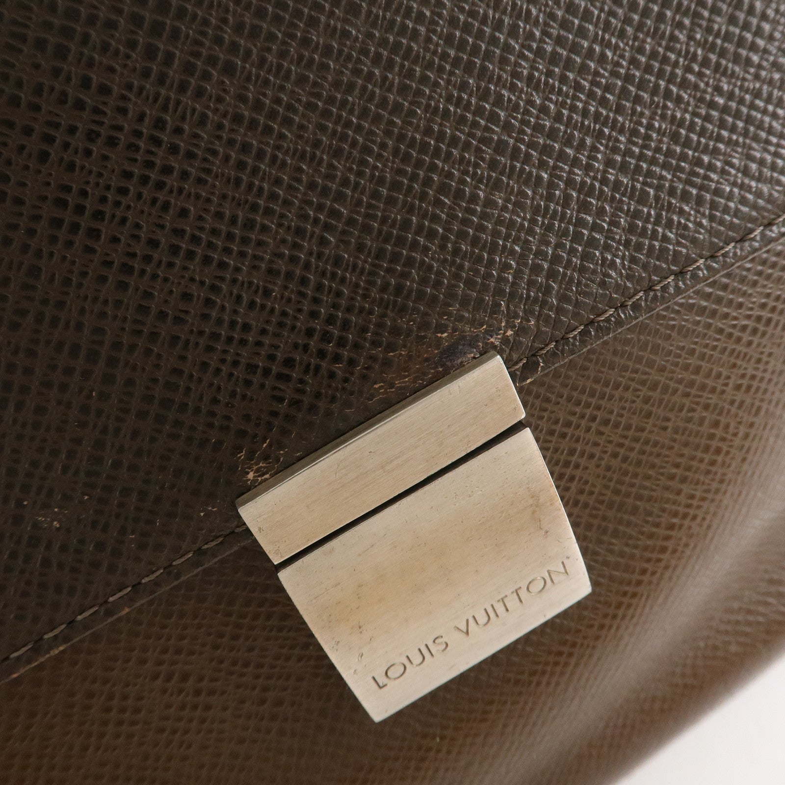 Louis Vuitton Taiga Selenga Clutch Bag Hand Bag Grizzly M30788