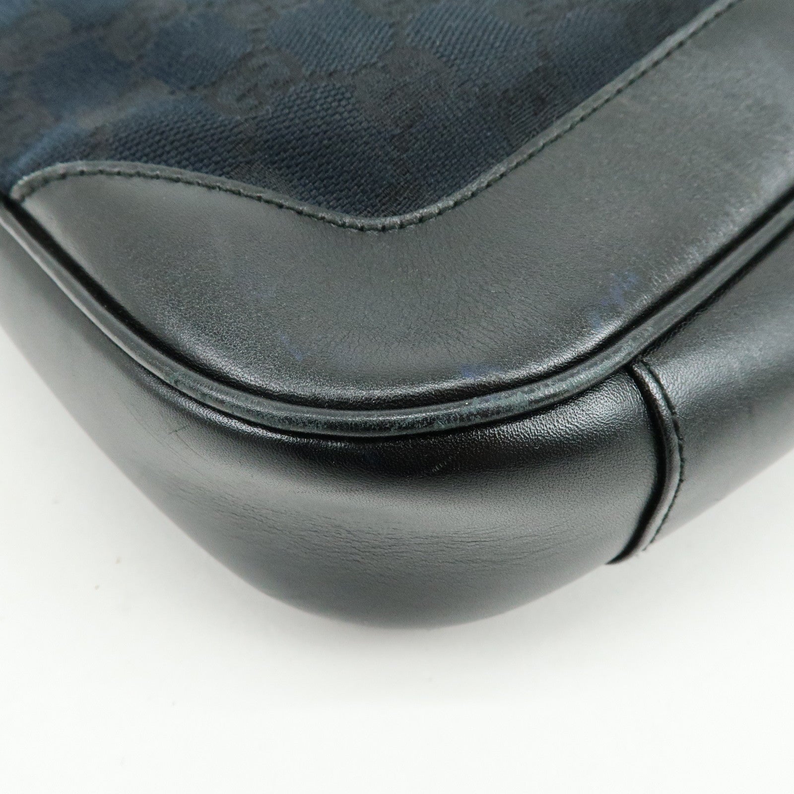 GUCCI GG Canvas Leather Shoulder Bag Black 001・4095・001553