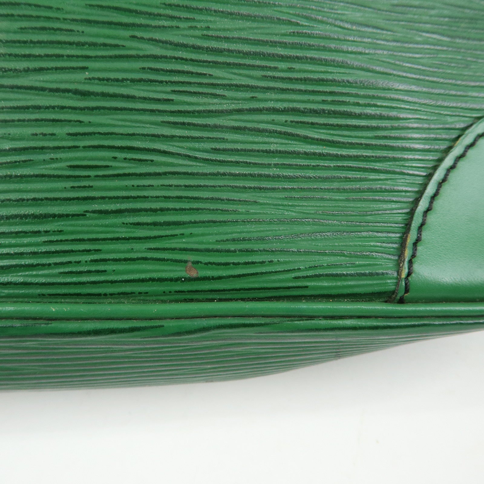 Louis Vuitton Epi Trocadero 24 Shoulder Bag Borneo Green M52304