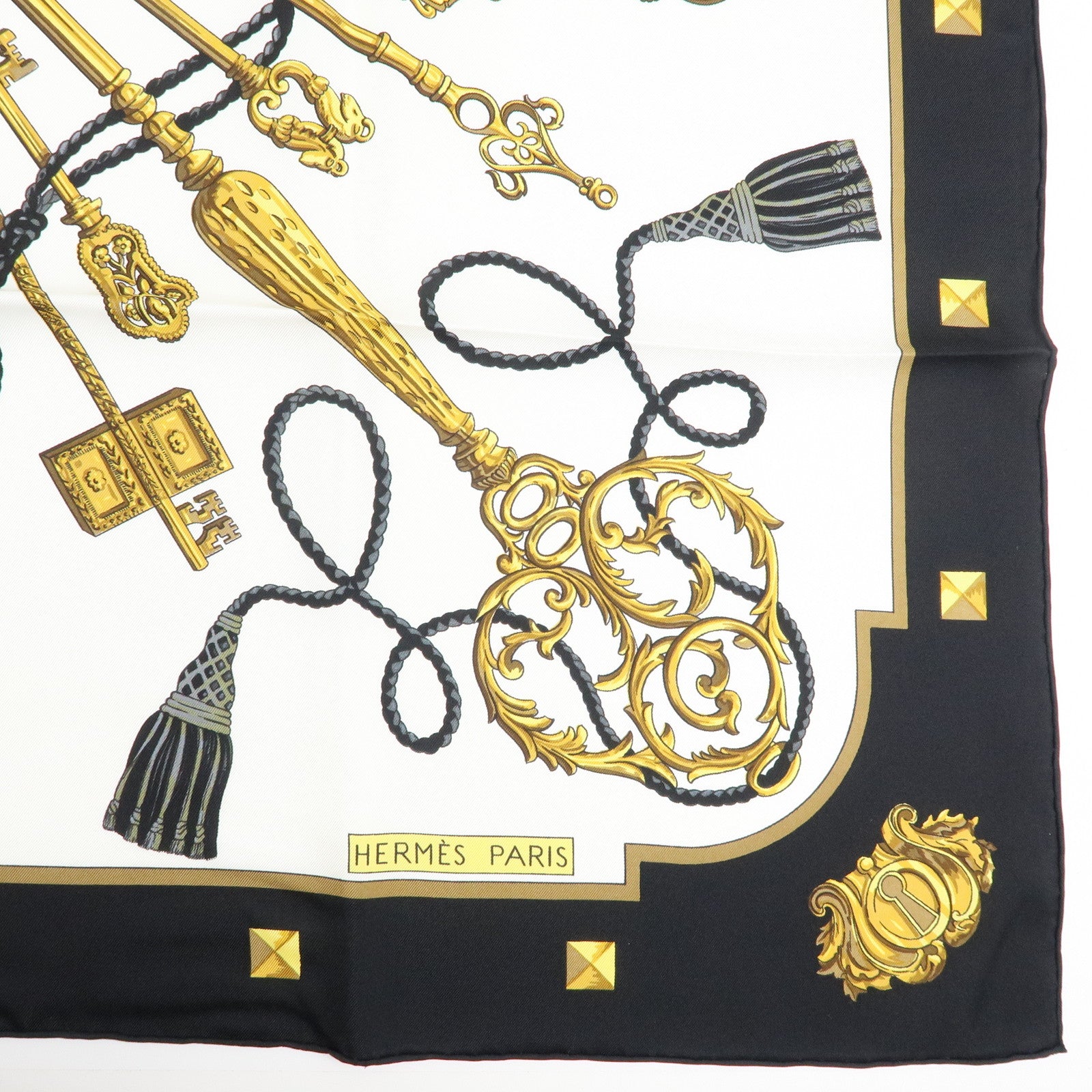 HERMES Carre 90 Silk 100% Scarf LES CLES THE KEYS RARE White Black