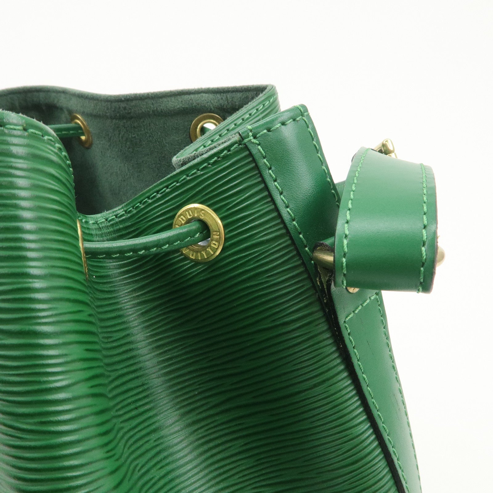 Louis Vuitton Epi Petit Noe Shoulder Bag Borneo Green M44104