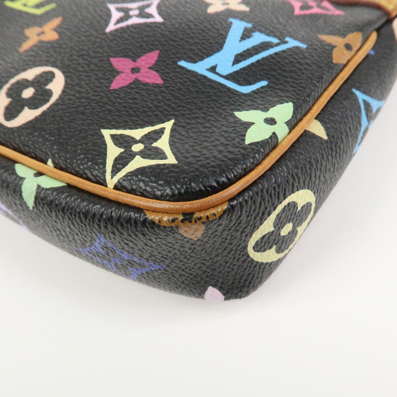 Louis Vuitton Monogram Pochette Accessoires Multicolor Noir M92648