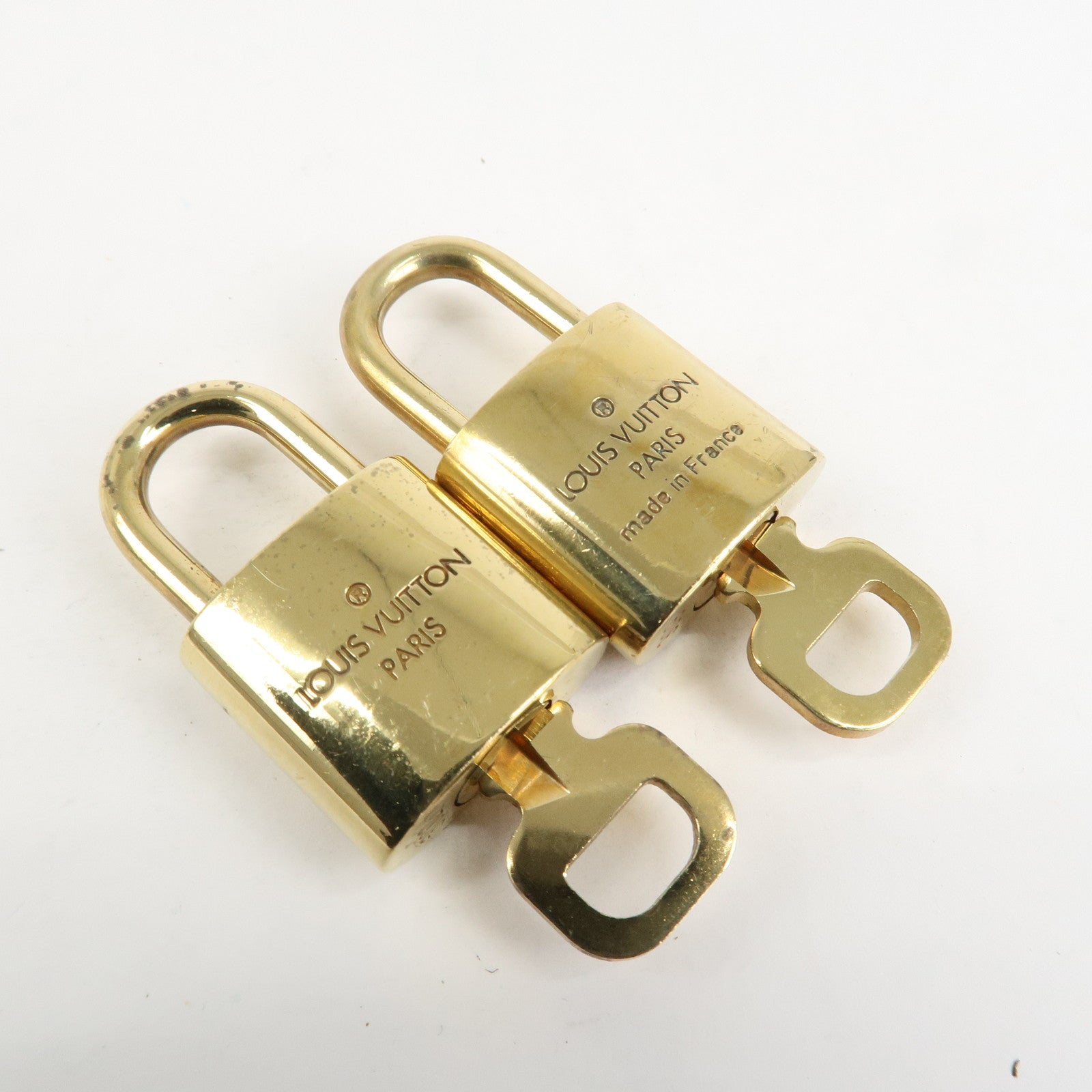 Louis Vuitton Set of 10 Lock & Key Cadena Key Lock Metal Gold Used