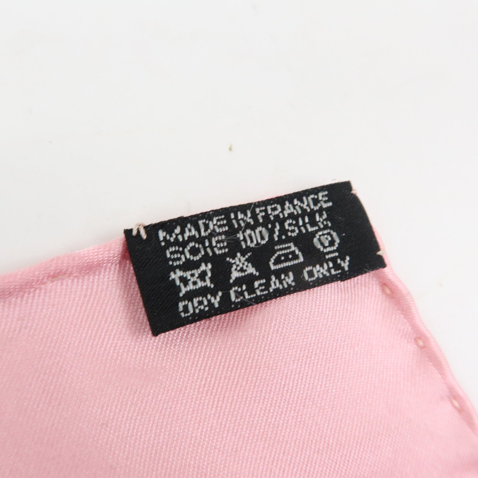 HERMES Pochette Faconnee Grand H Silk 100% Scarf Pocket Square Pink