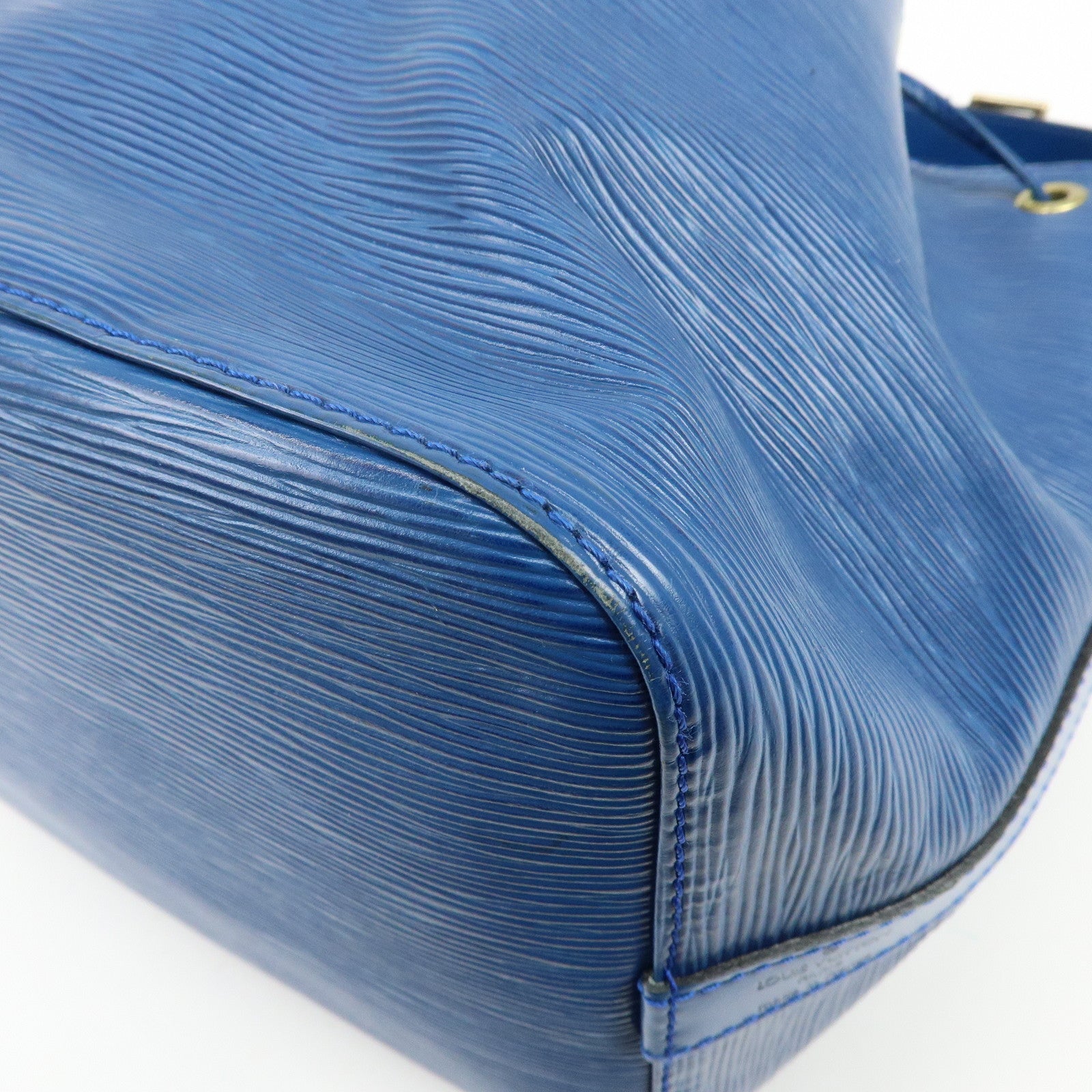 Louis Vuitton Epi Petit Noe Shoulder Bag Toledo Blue M44105