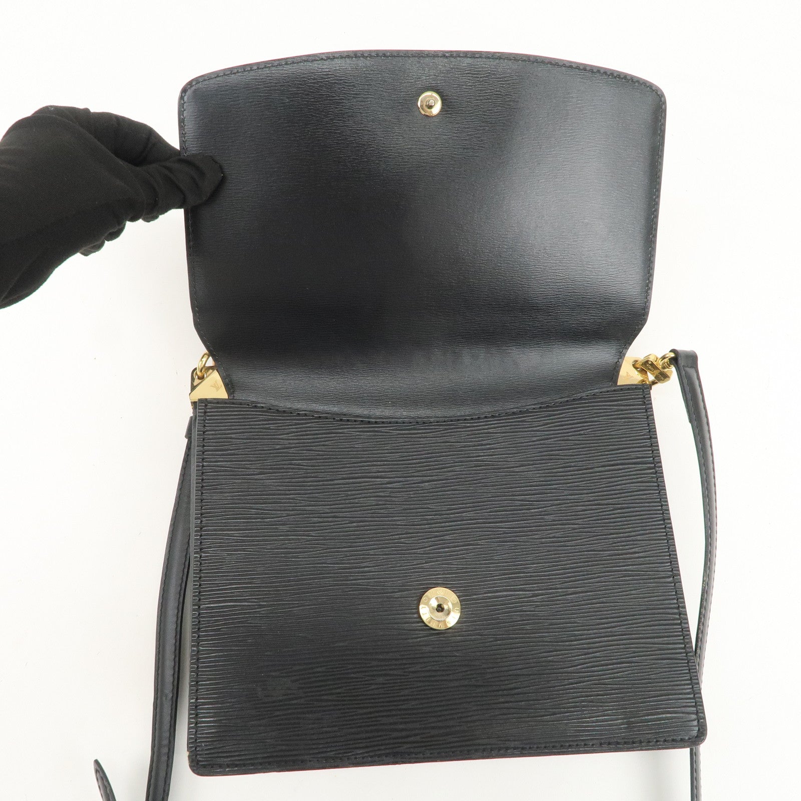 Louis Vuitton Epi Grenelle Shoulder Bag Crossbody Bag Noir M52362