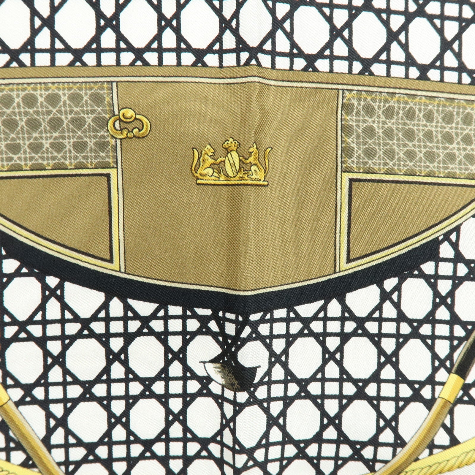 HERMES Carre 90 Silk 100% Scarf LES VOITURES A TRANSFORMATION