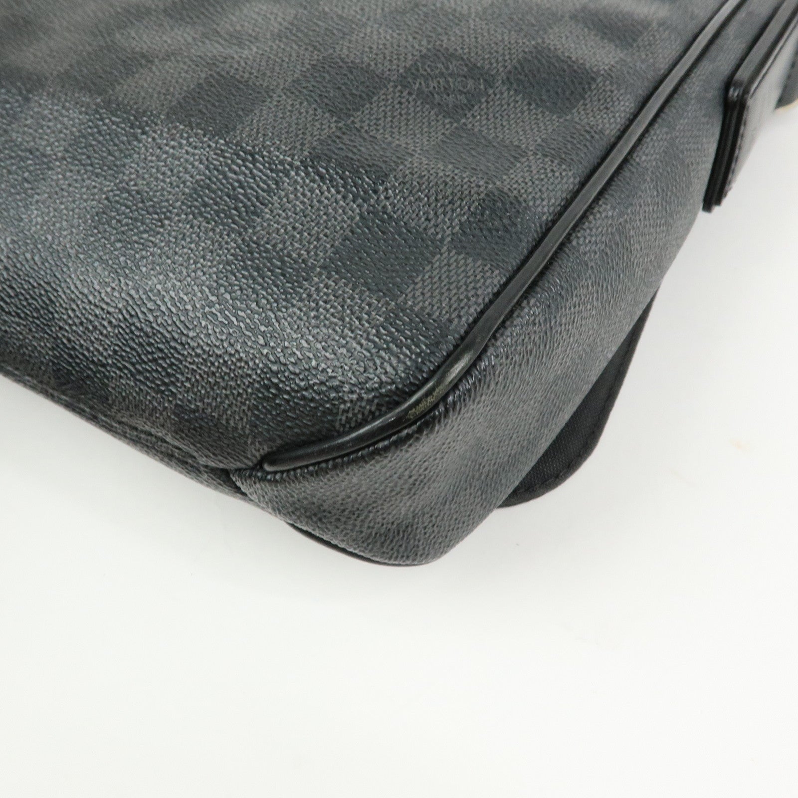 Louis Vuitton Damier Graphite District PM Shoulder Bag Noir N41260