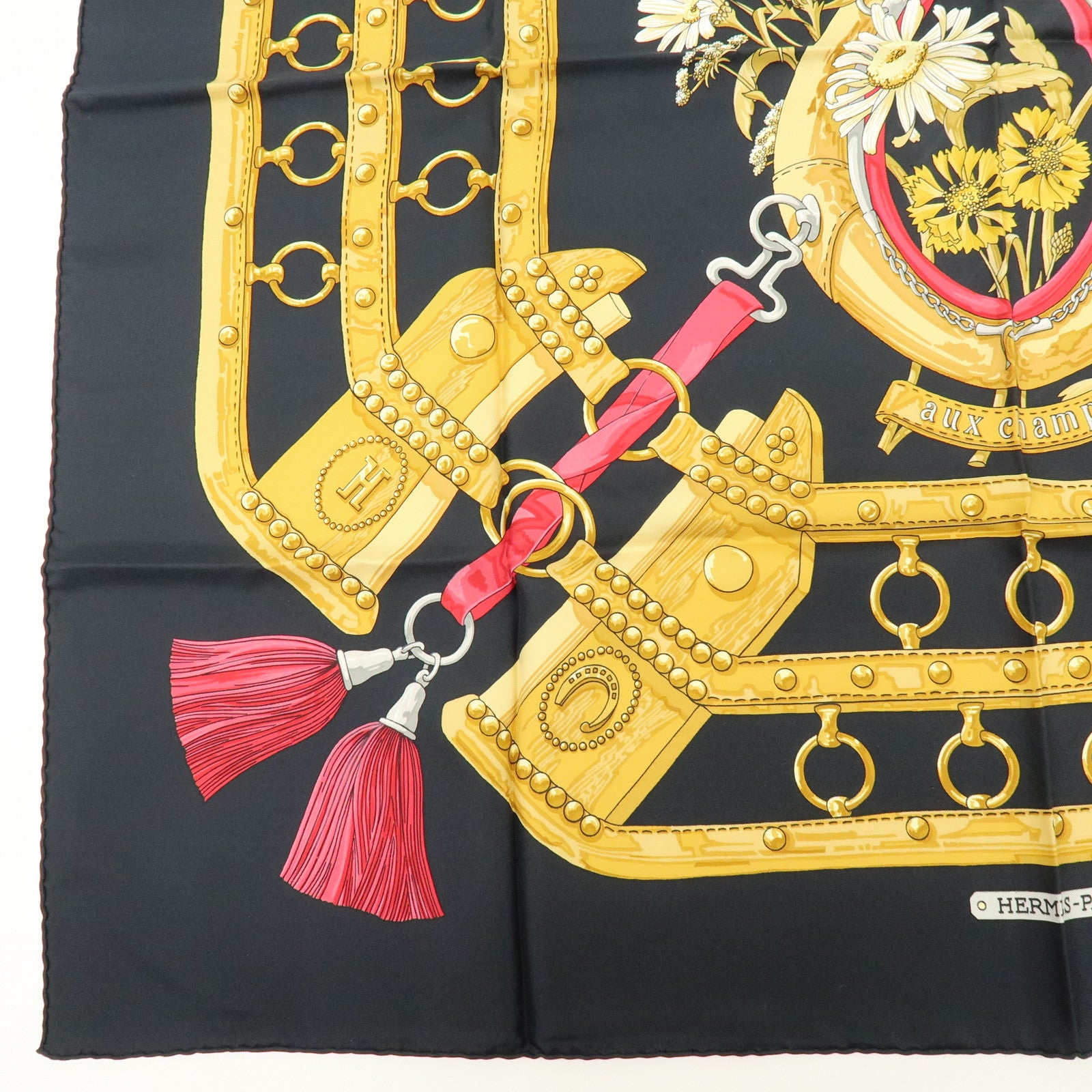 HERMES Carre 90 Silk 100% aux champs Scarf Black Yellow Red