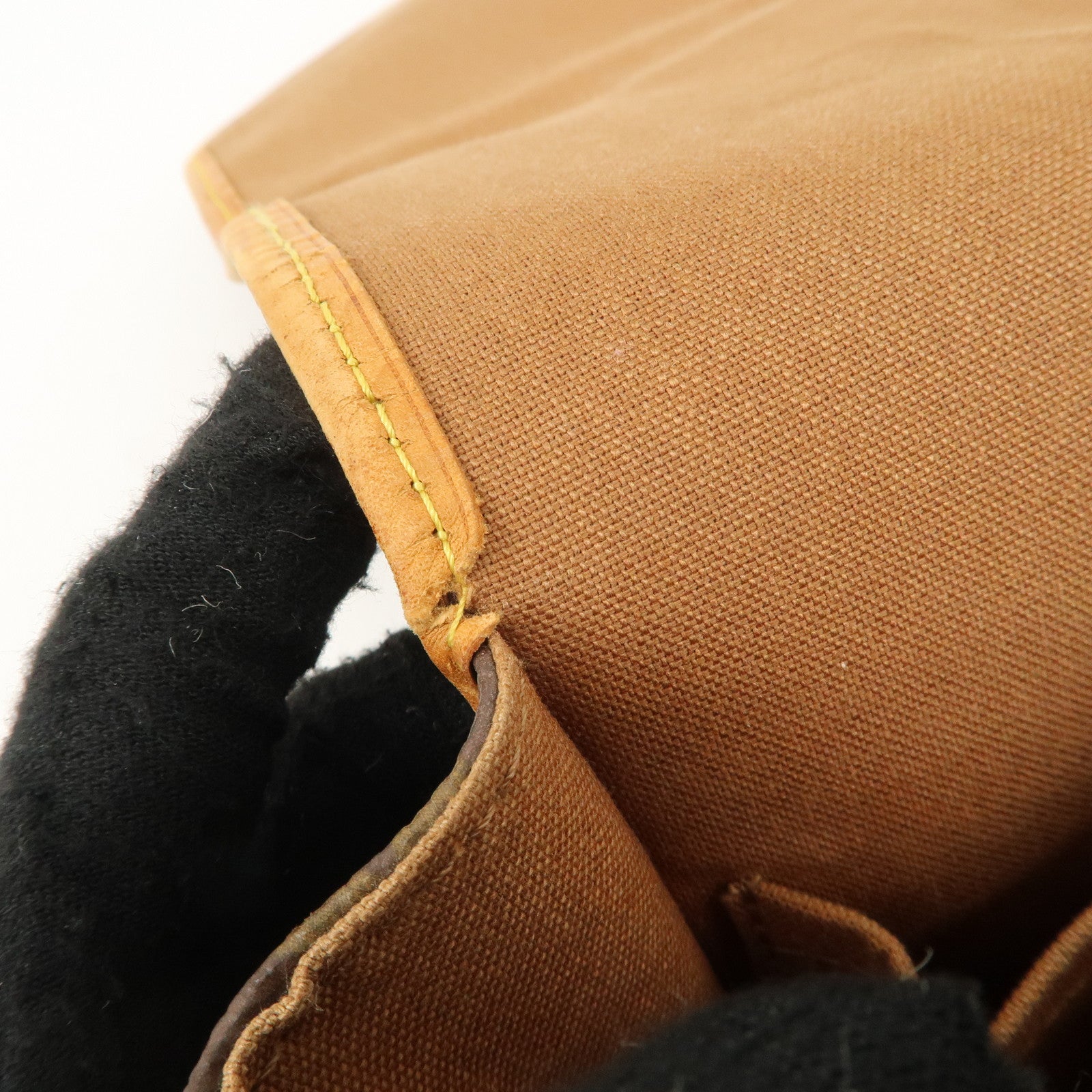 Louis Vuitton Monogram Messenger Bosphore PM Shoulder Bag M40106 Used