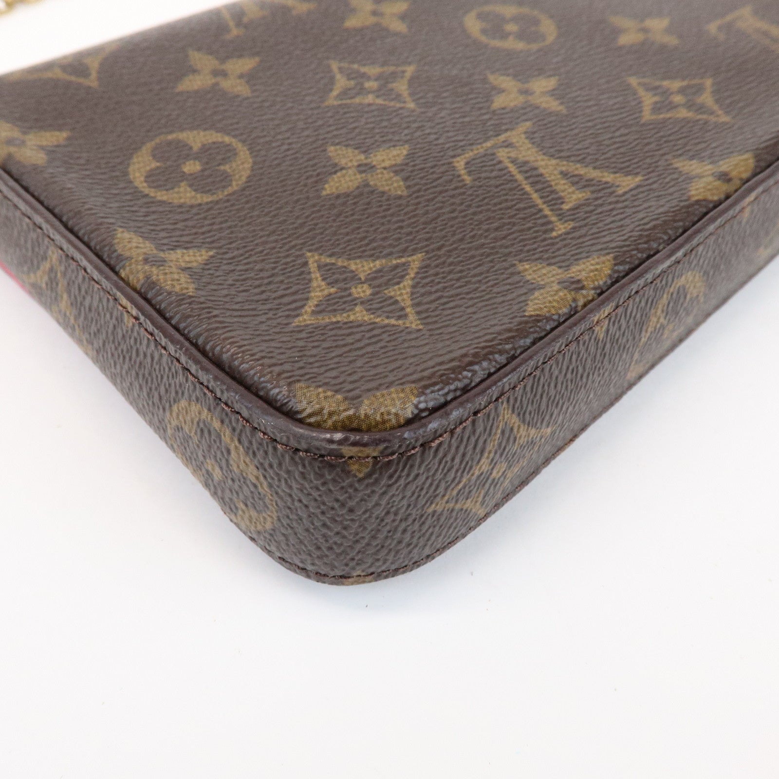 Louis Vuitton Monogram Vivienne X'mas Pochette Felicie M80859