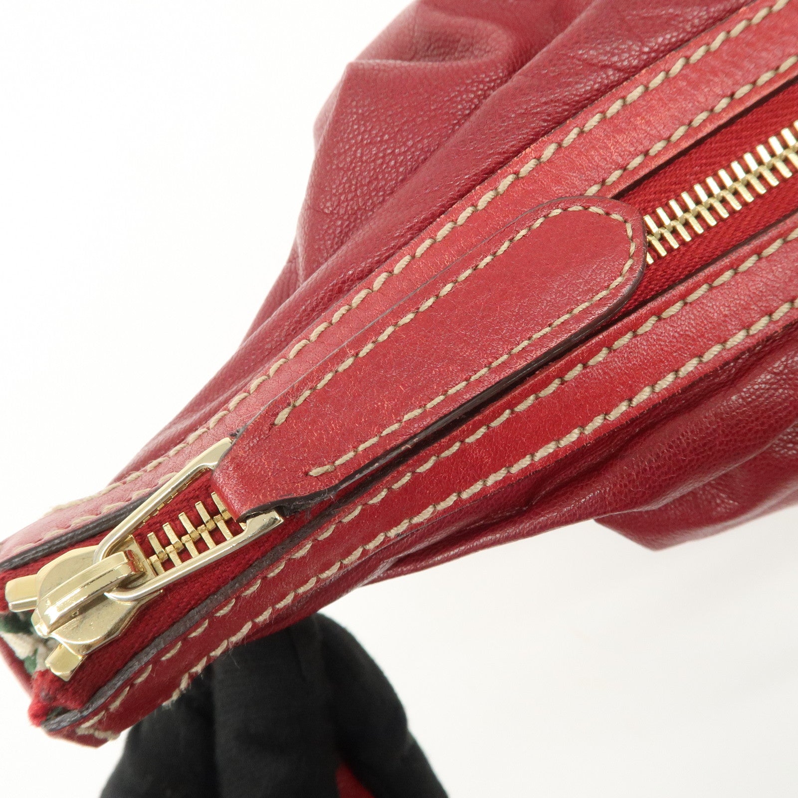 GUCCI New Brit Leather Shoulder Bag Red 182491 Used