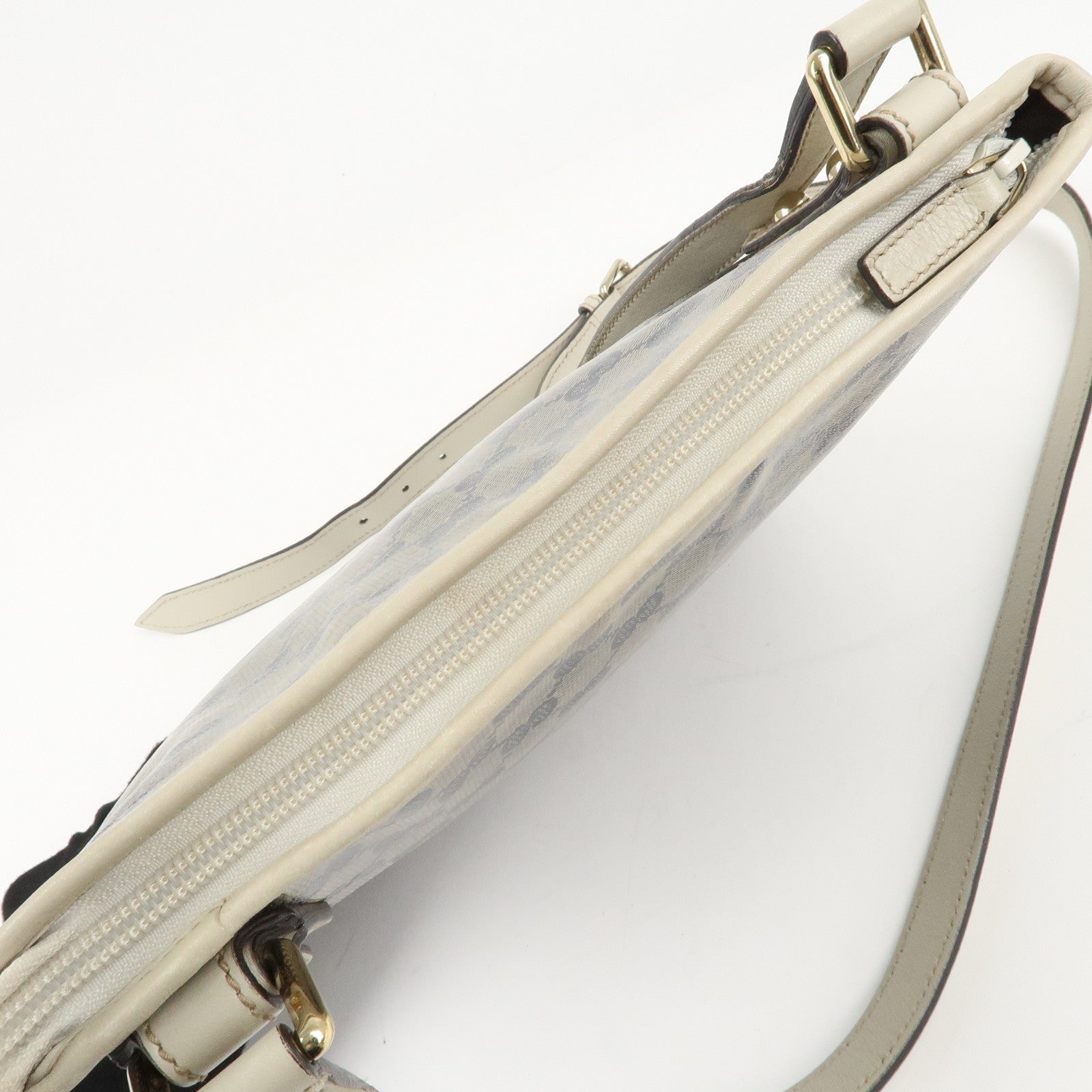 GUCCI Crystal GG Canvas Leather Shoulder Bag *Outlet 257246 Used