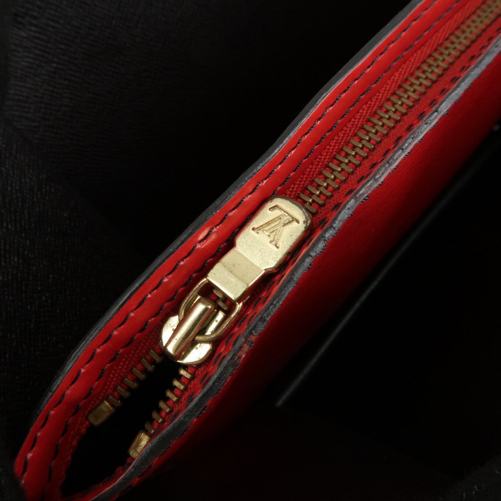 Louis Vuitton Epi Varennes Hand Bag Noir Red  M52387