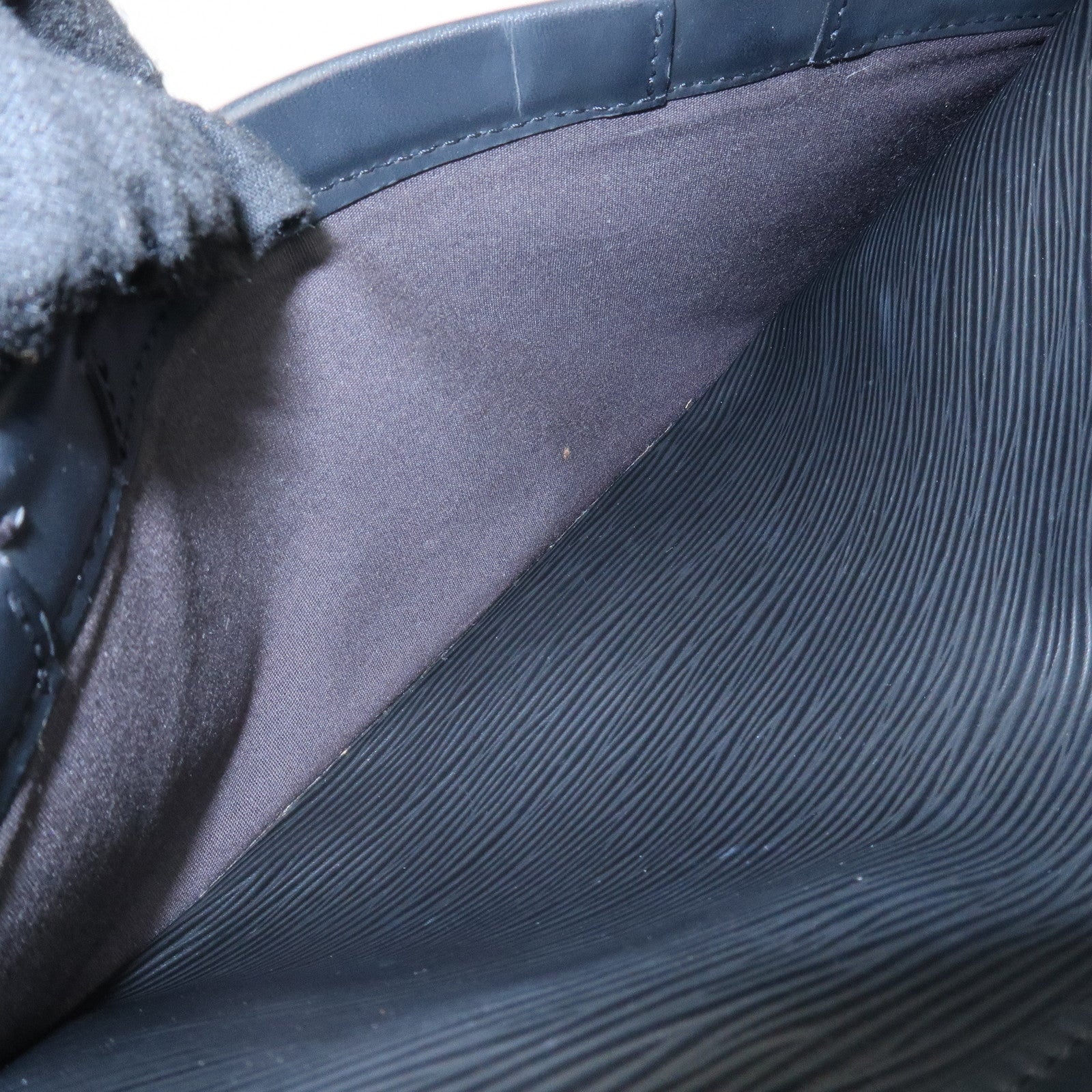 Louis Vuitton Epi Dannula MM Hand Bag Noir Black M59102 Used