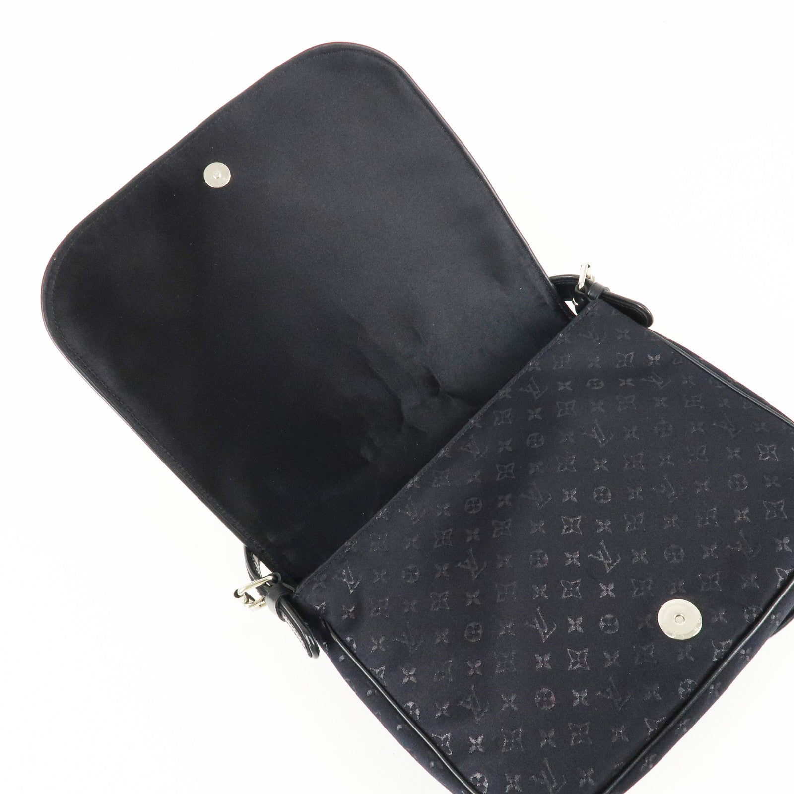 Louis Vuitton Monogram Mini Comte Douffet Musette Shoulder Bag