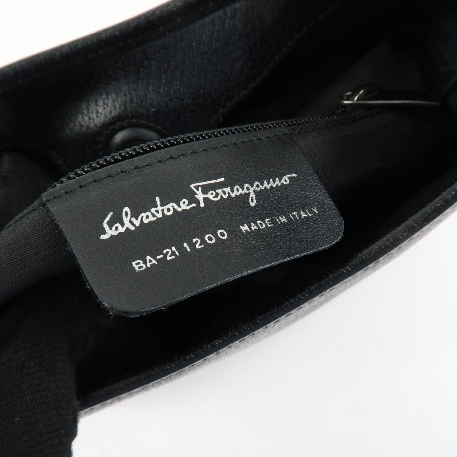 Ferragamo Leather Shoulder bag Hand Bag Black Silver HDW Used