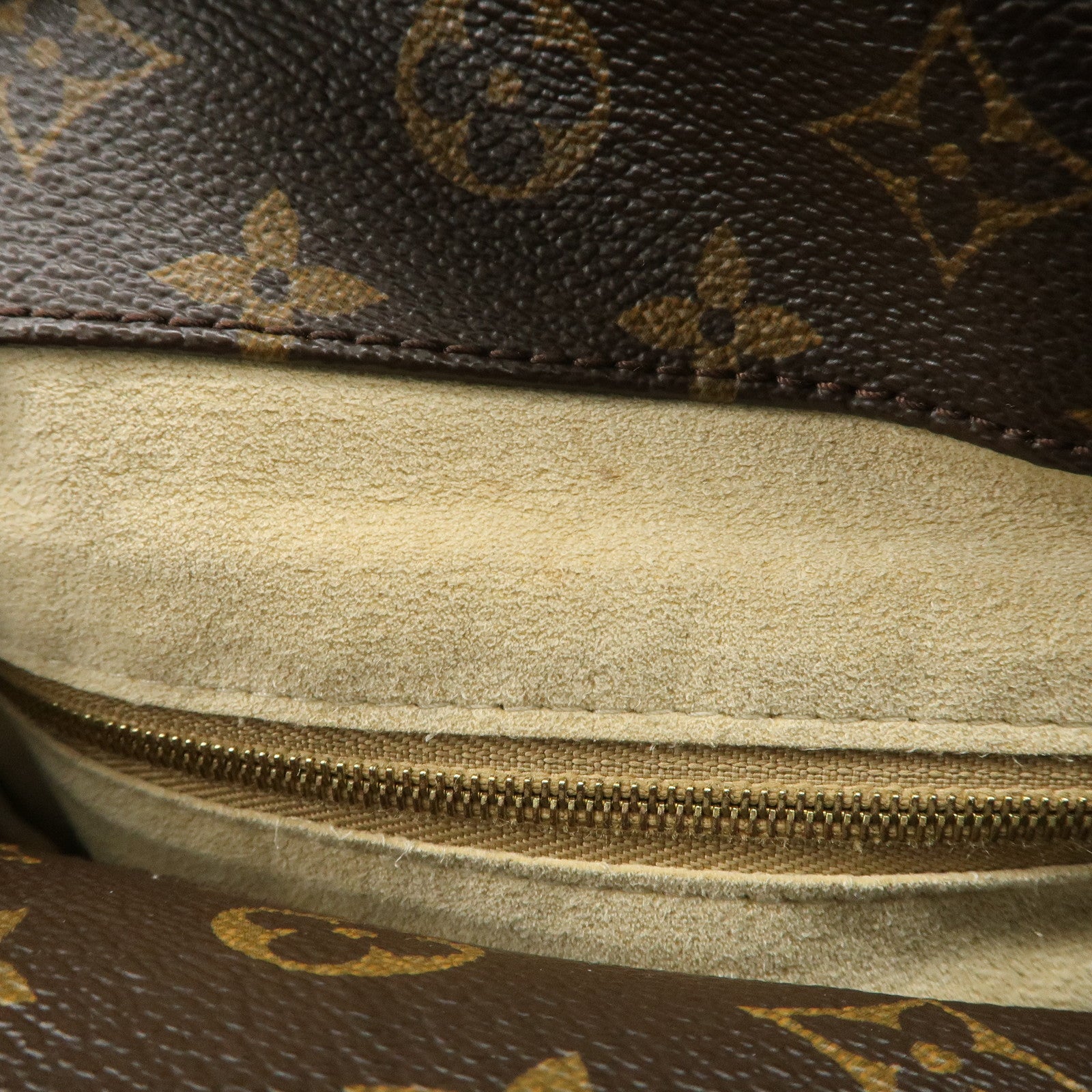 Louis Vuitton Monogram Artsy MM Shoulder Bag M40249 Used