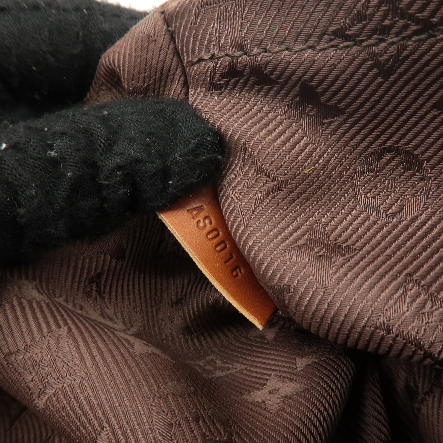 Louis Vuitton Monogram Onata PM Suede Shoulder Bag M95121
