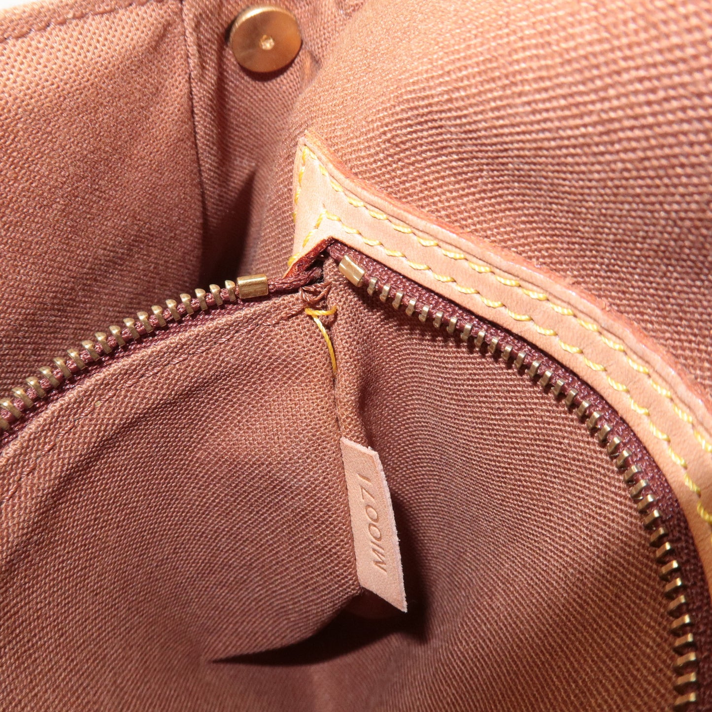 Louis Vuitton Monogram Mini Looping Shoulder Bag Hand Bag M51147