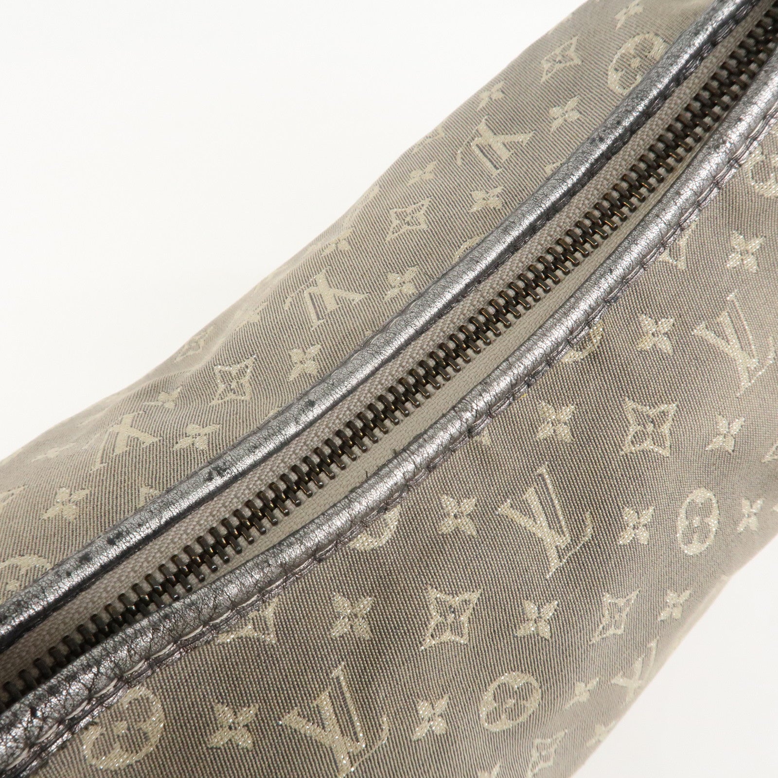 Louis Vuitton Monogram Mini Lin Manon PM Shoulder Bag M95620