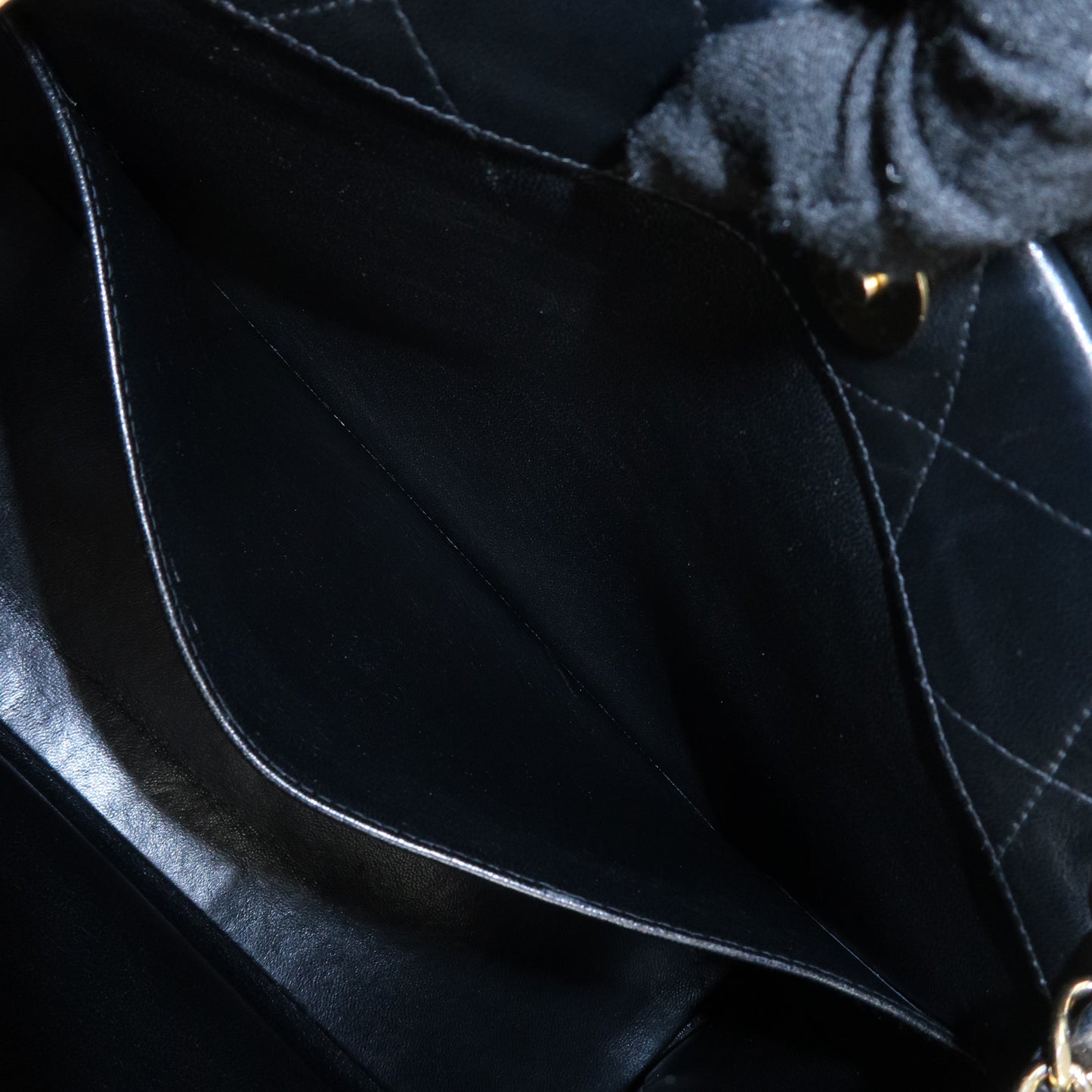 CHANEL Matelasse Lamb Skin Chain Tote Bag Hand Bag Black Gold