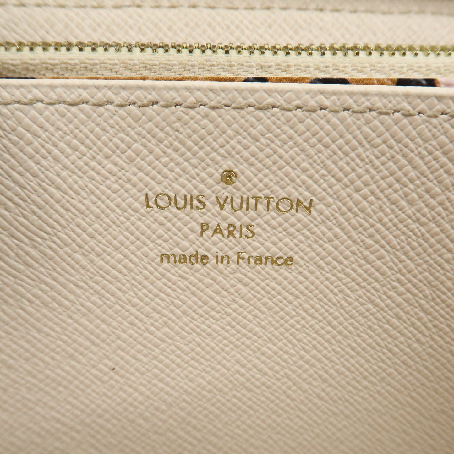 Louis Vuitton Monogram Wild At Heart Zippy Wallet Creme M80676