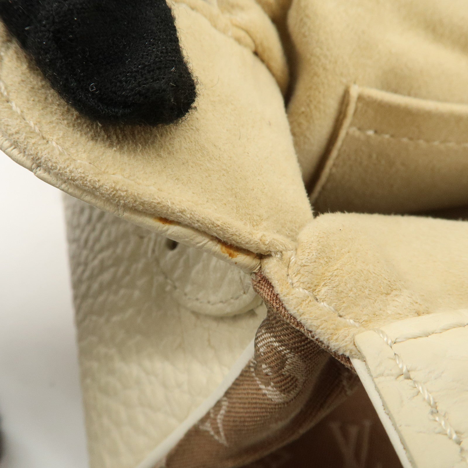 Louis Vuitton Monogram Mini Lin Trapeze PM Hand Bag Caramel M40059 Used