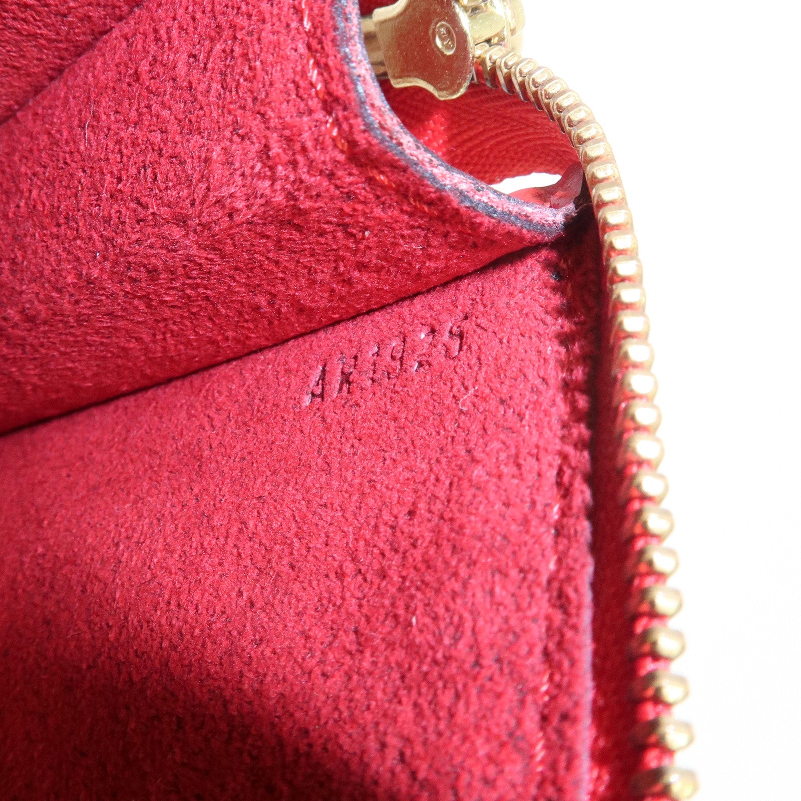 Authe Louis Vuitton Epi Pochette Accessoires Pouch Castilian Red M52947 Used