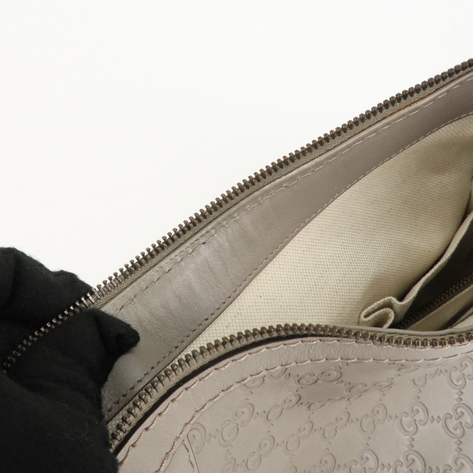 GUCCI Guccissima Scarlet Guccissima Leather Shoulder Bag 282298 Used