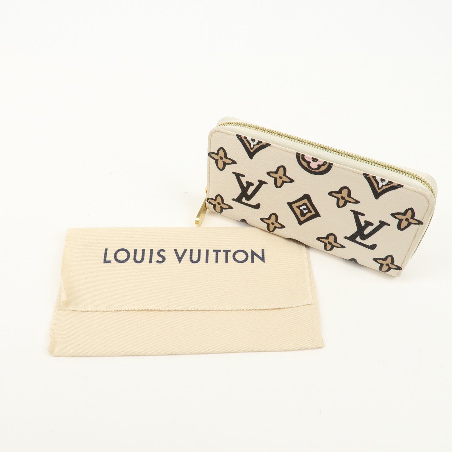 Louis Vuitton Monogram Wild At Heart Zippy Wallet Creme M80676