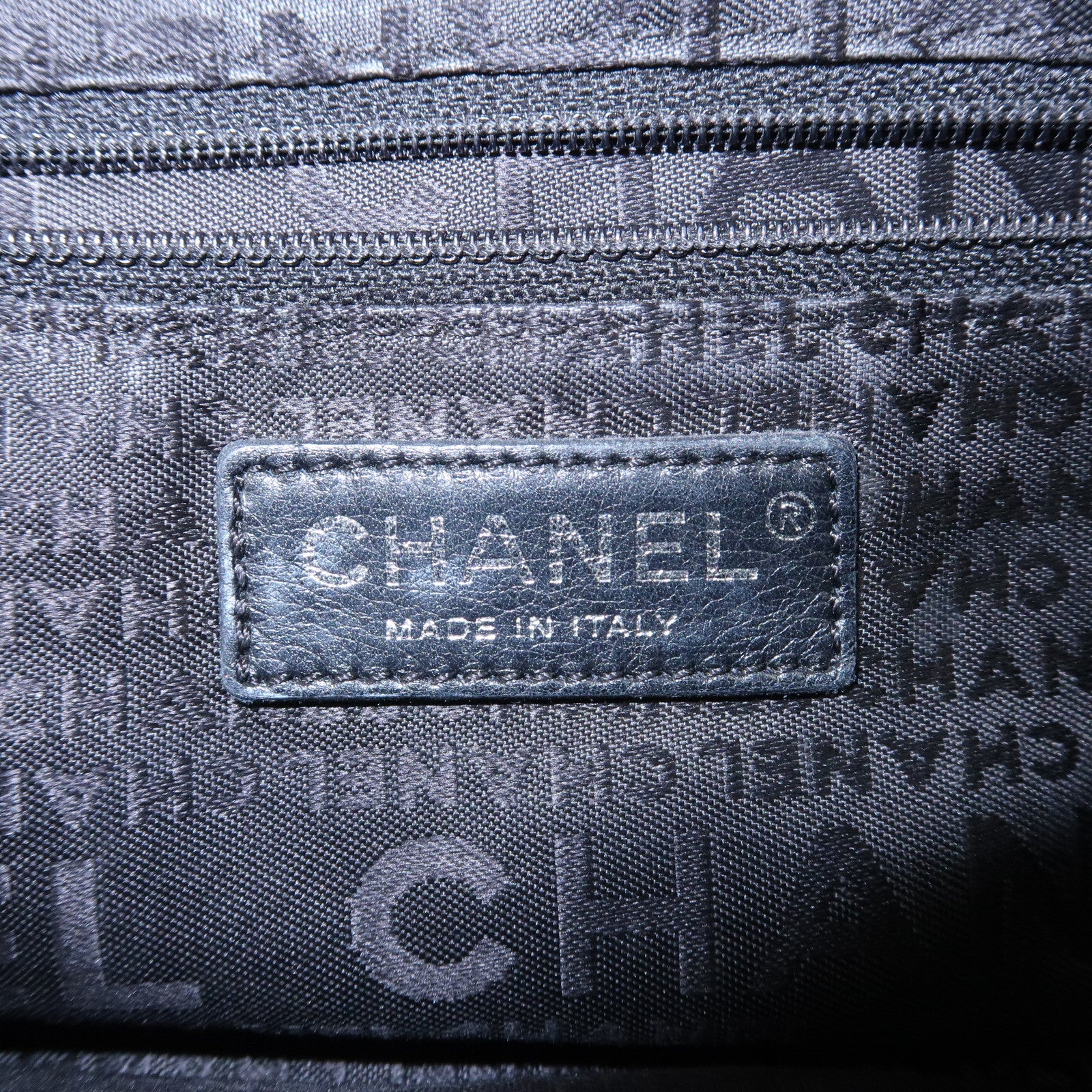 CHANEL Matelasse LambSkin Chain Shoulder Bag Black Silver Hardware