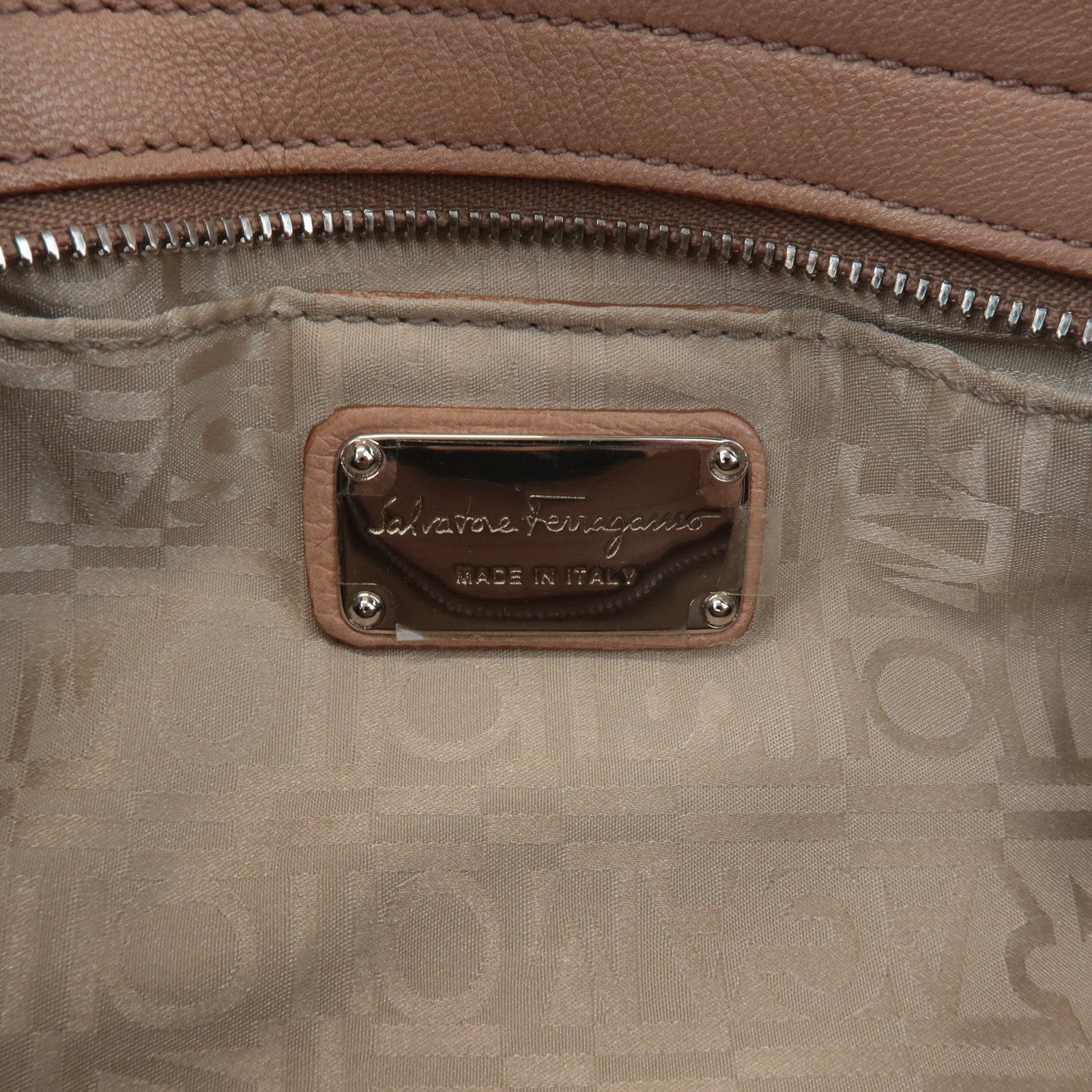 Ferragamo Gancini Leather Shoulder Bag Beige Silver Hardware Used