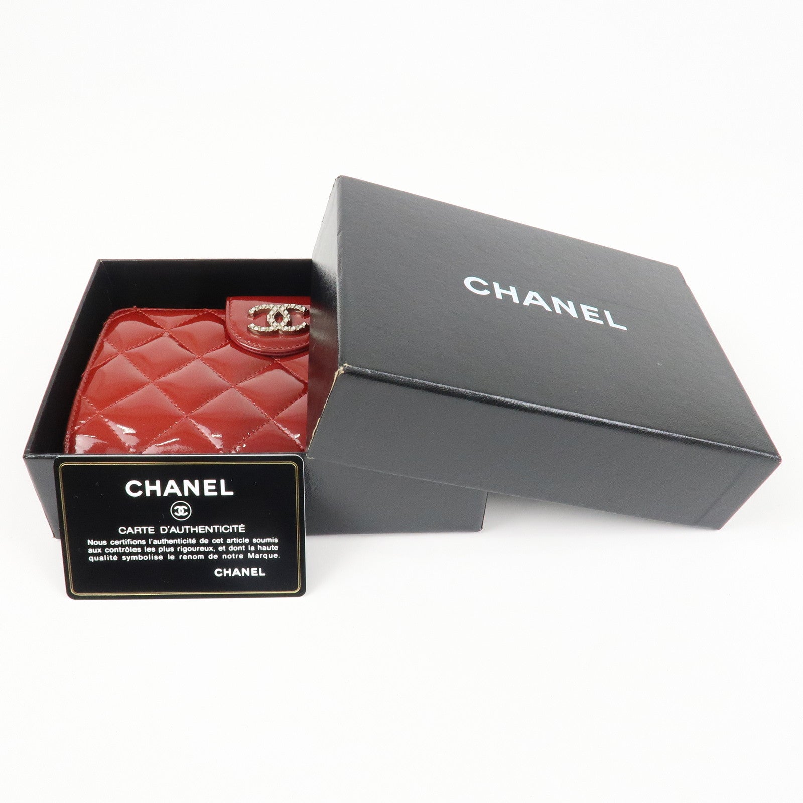 CHANEL Brilliant Patent Leather Bifold Wallet Red A48706 Used