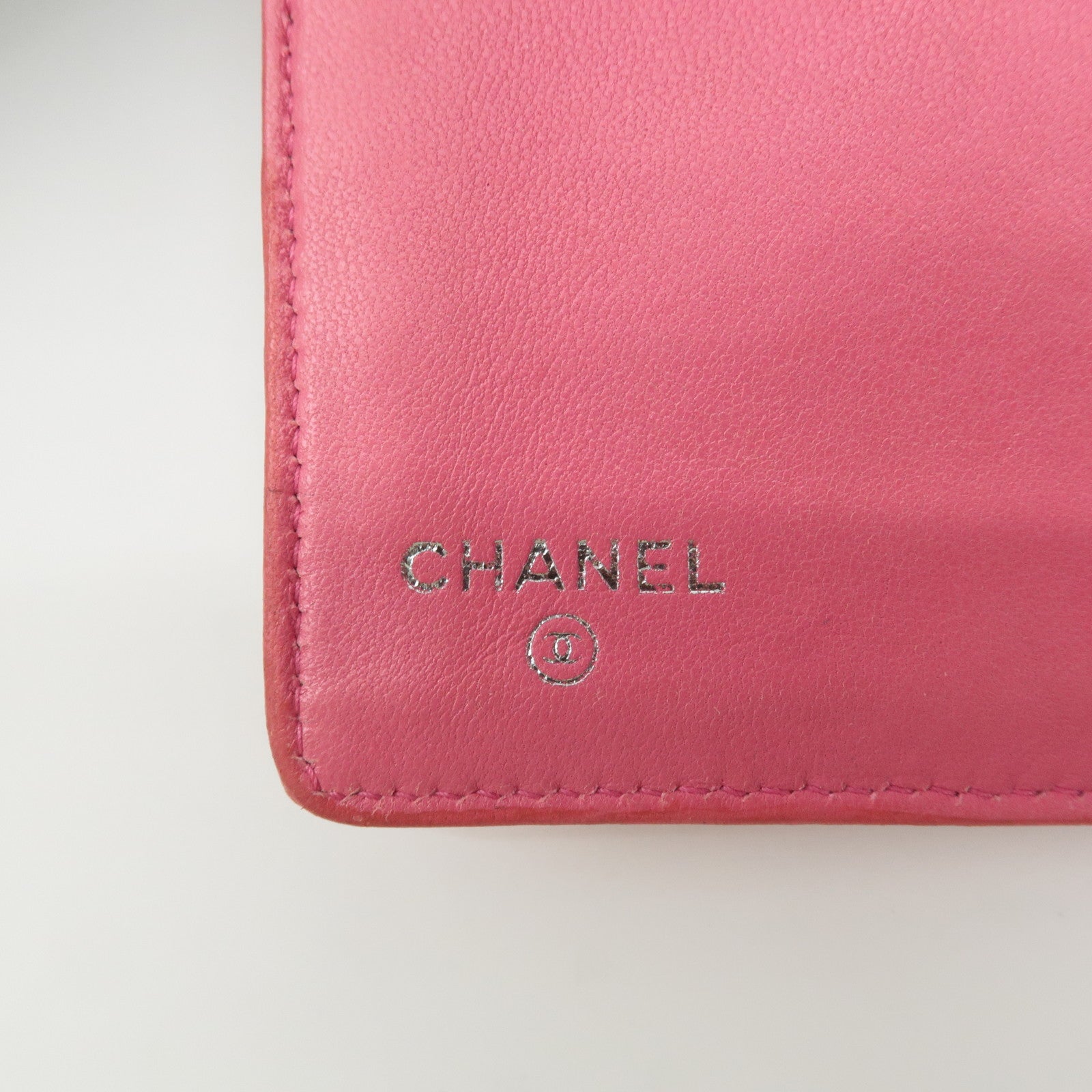 CHANEL Icon Line Patent Leather Bi-fold Wallet Pink