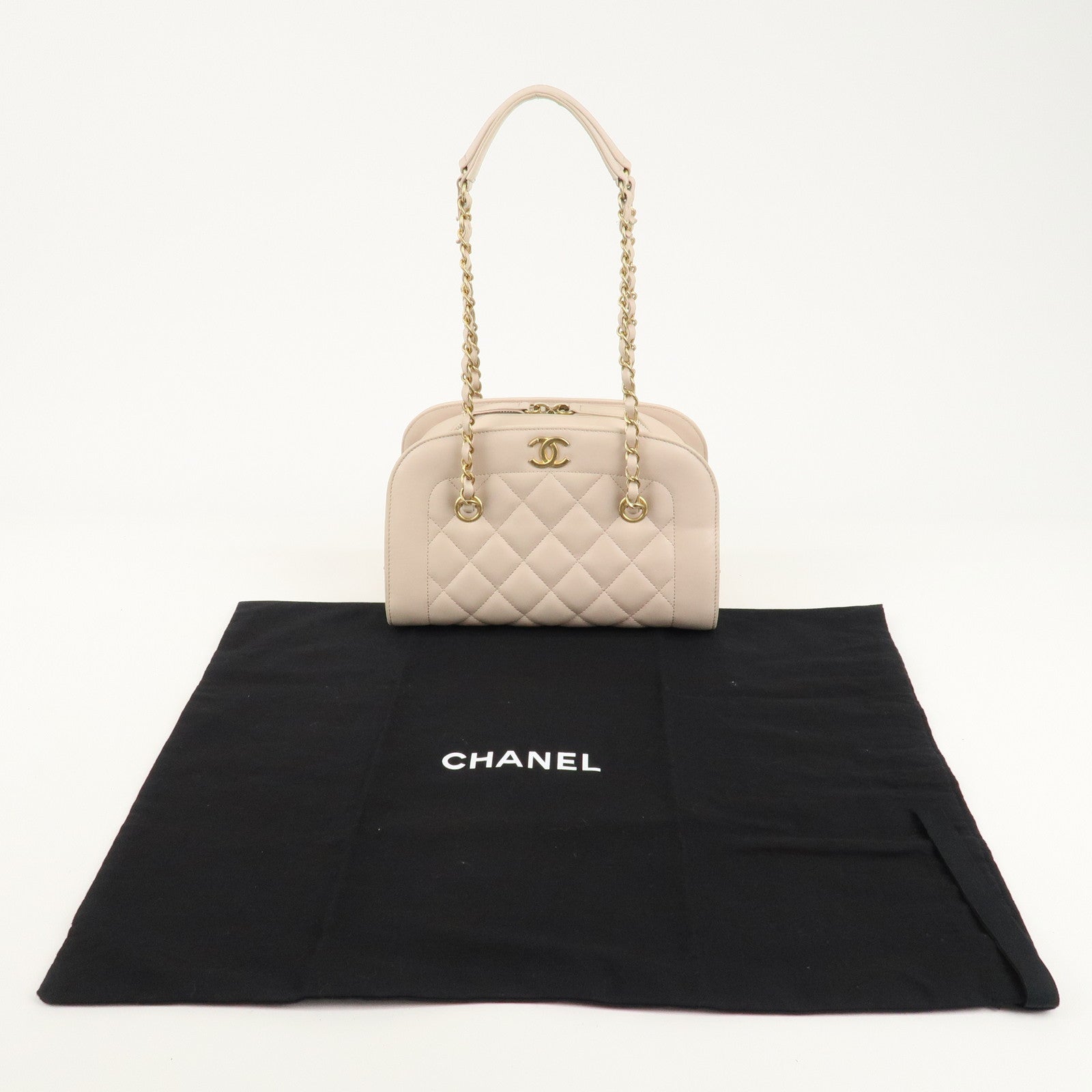 CHANEL Matelasse Lamb Skin Chain Shoulder Bag Pink Beige