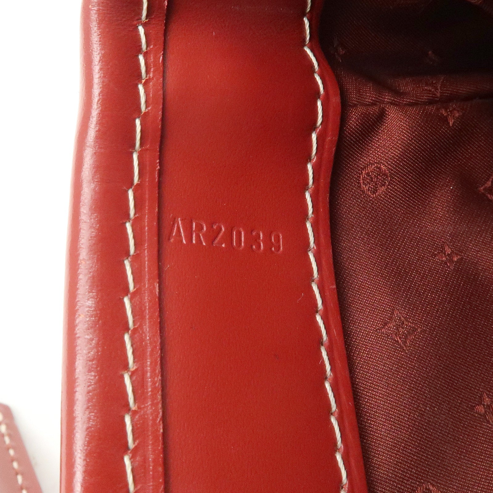 Louis Vuitton Suhari L'essentielle Shoulder Bag Red M95846 Used