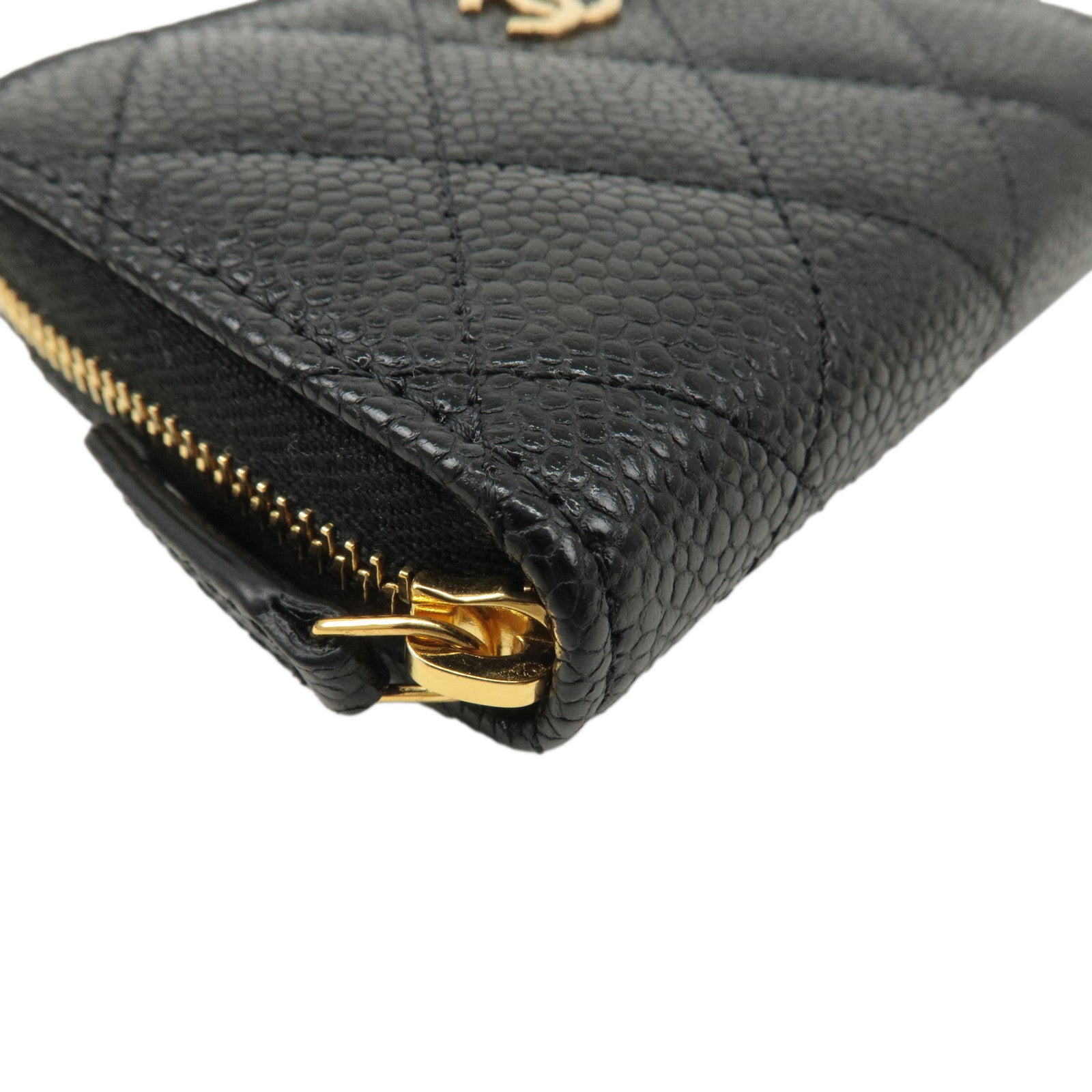 CHANEL Matelasse Caviar Skin Round Zip Coin Case Black AP0216