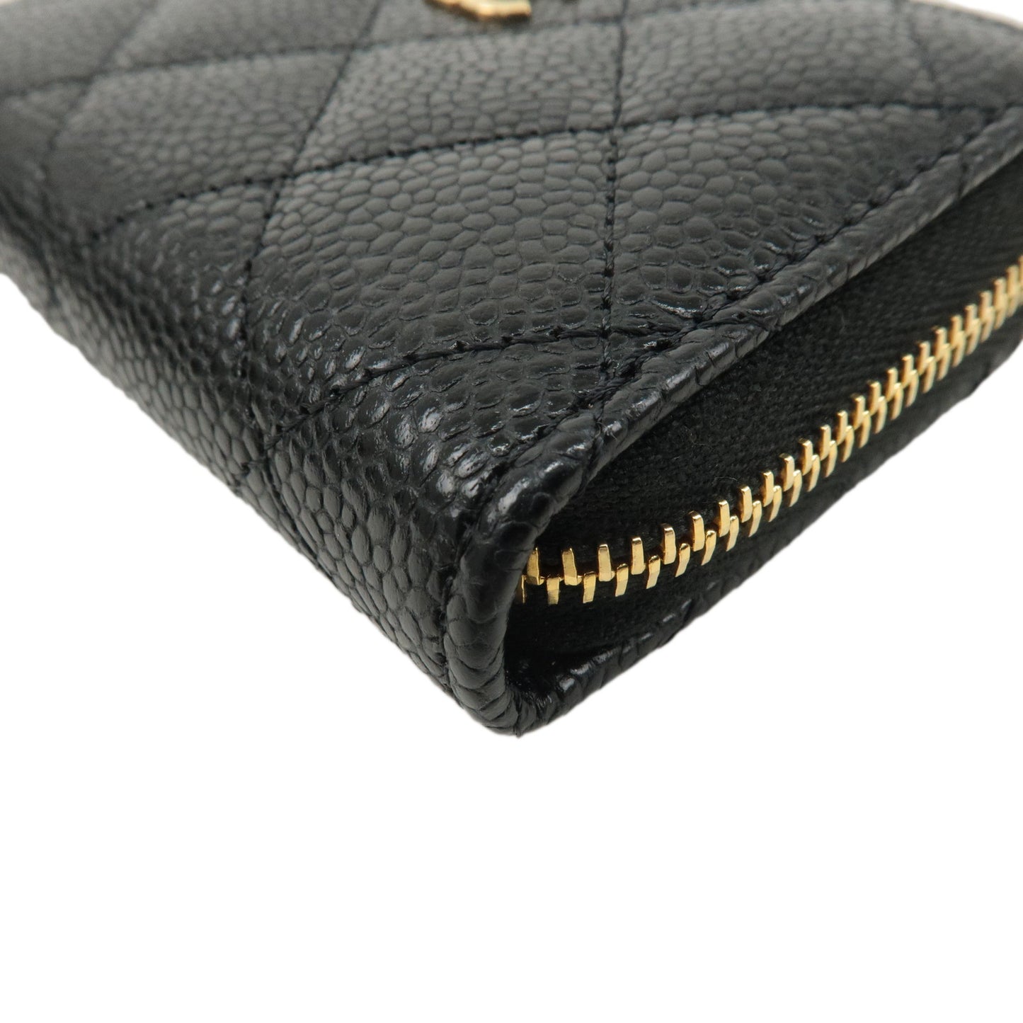 CHANEL Matelasse Caviar Skin Round Zip Coin Case Black AP0216