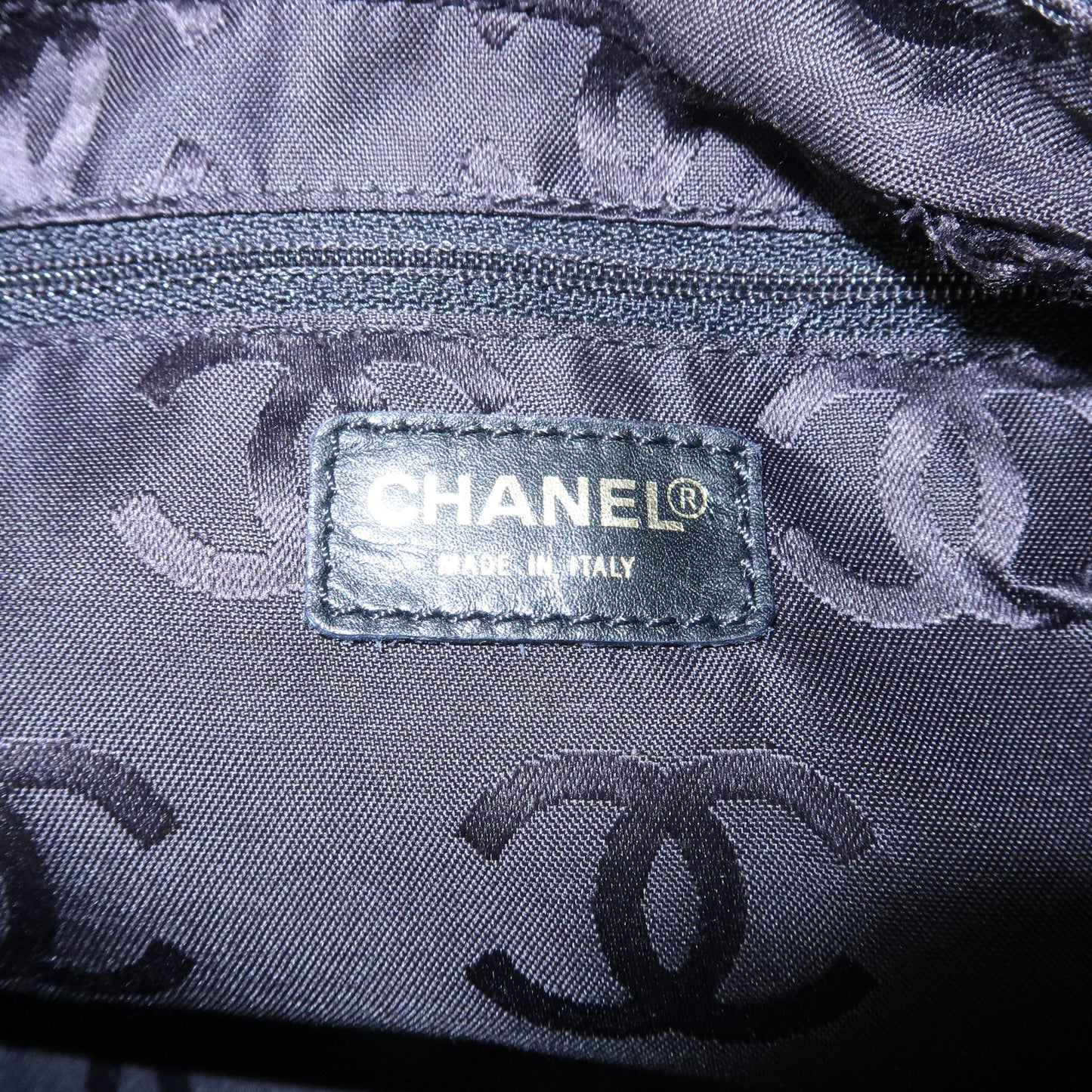 CHANEL Caviar Skin Coco Mark Chain Shoulder Bag Black