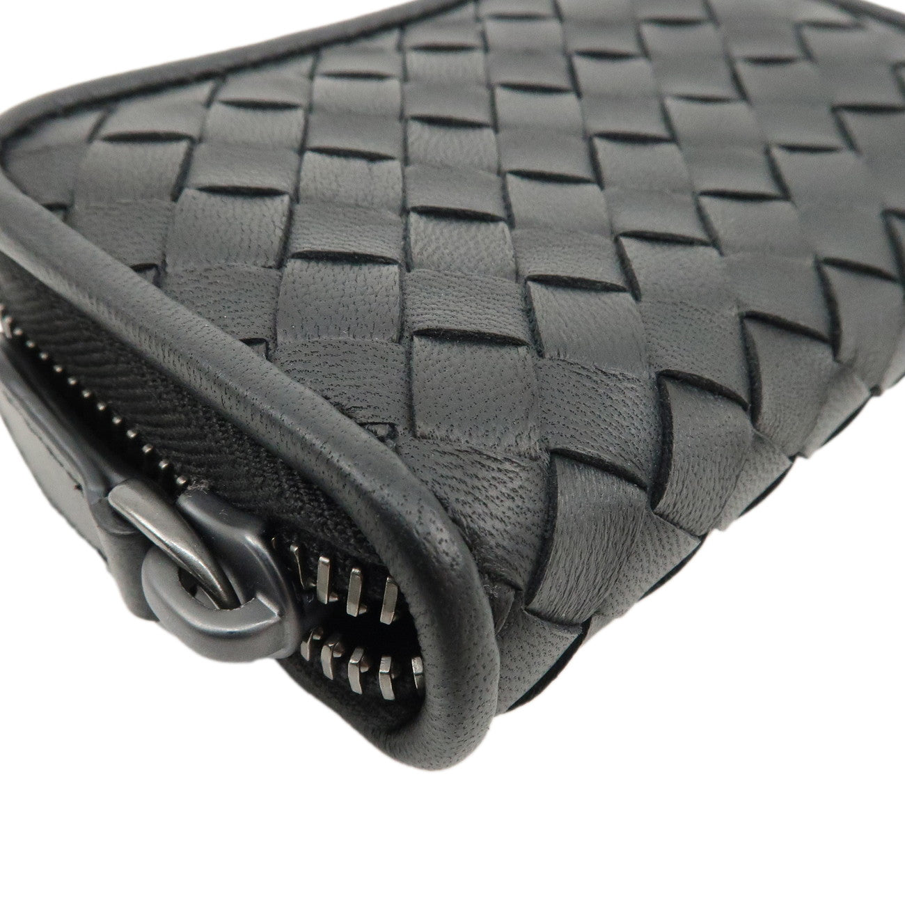 BOTTEGA VENETA Intrecciato Leather Round Zipper Card Case 114075