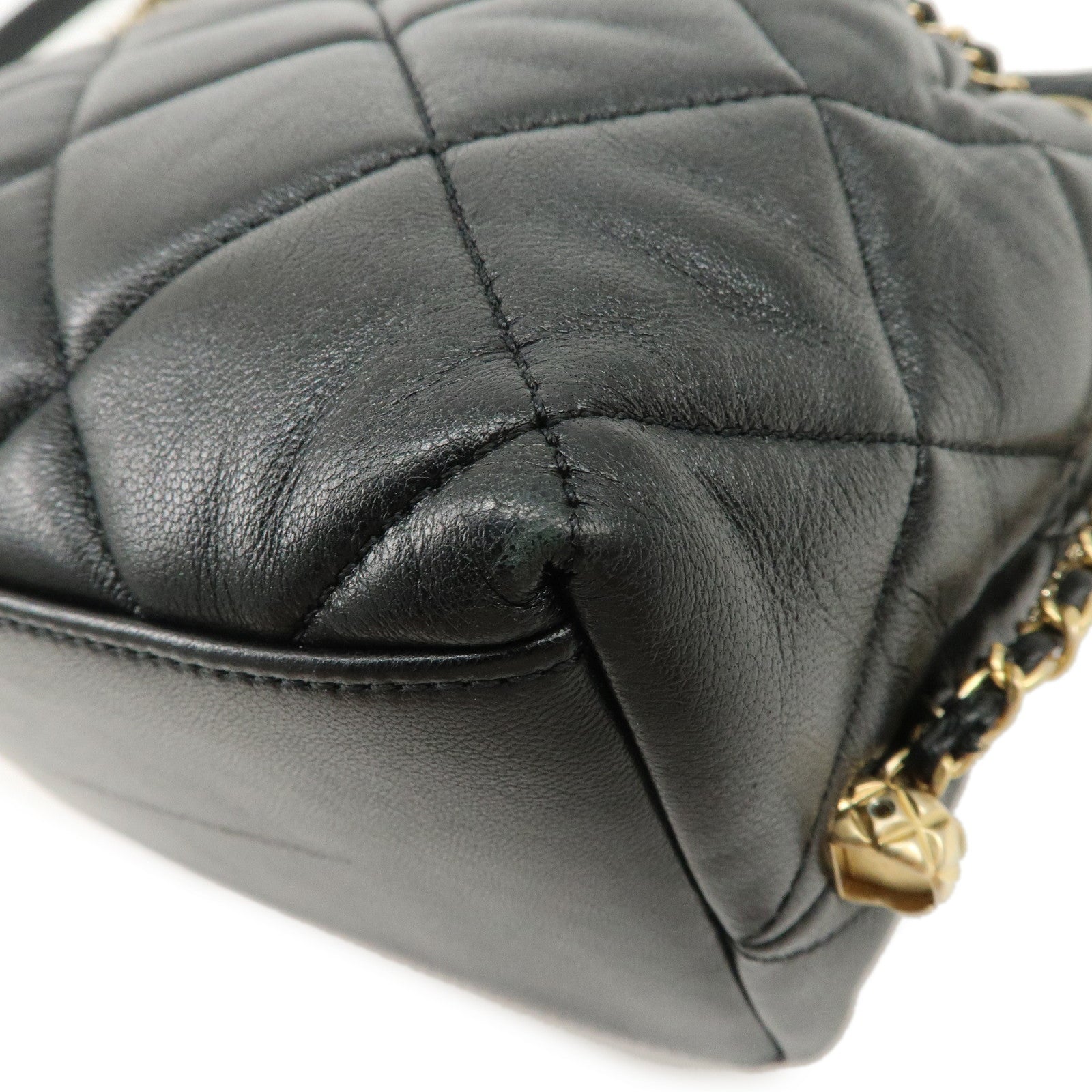 CHANEL Matelasse Lamb Skin Small Bucket Chain Shoulder Bag AS2786 Used