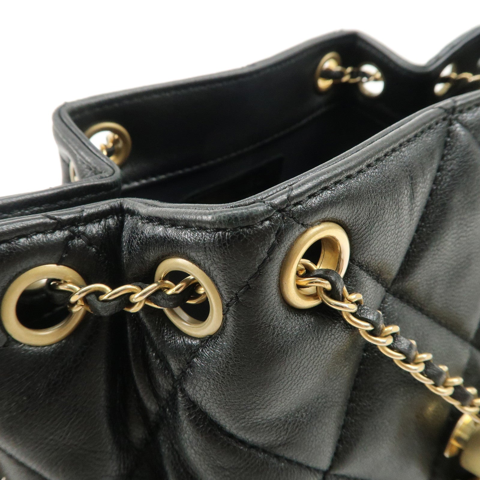 CHANEL Matelasse Lamb Skin Small Bucket Chain Shoulder Bag AS2786 Used