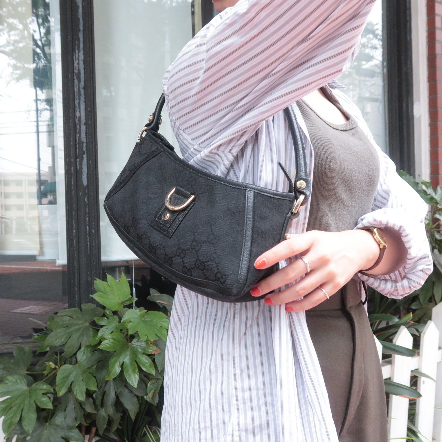 Gucci Vintage - GG Jacquard Abbey Shoulder Bag - Black - Leather Handbag -  Luxury High Quality - Avvenice