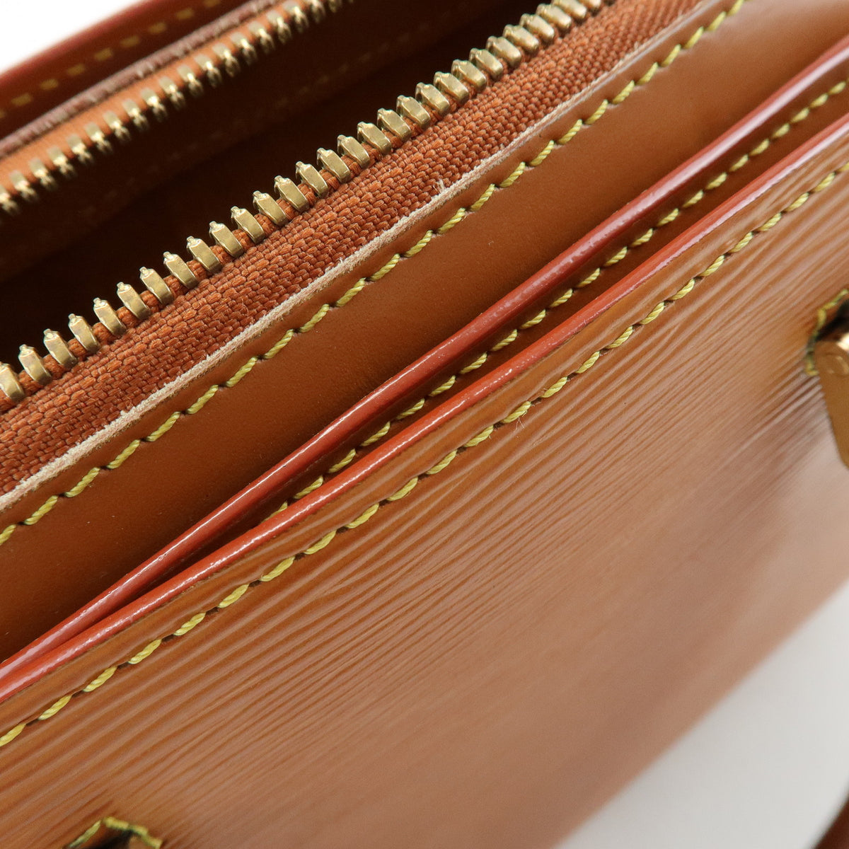 Louis Vuitton Epi Pont Neuf Leather Hand Bag Zipang Gold M52058